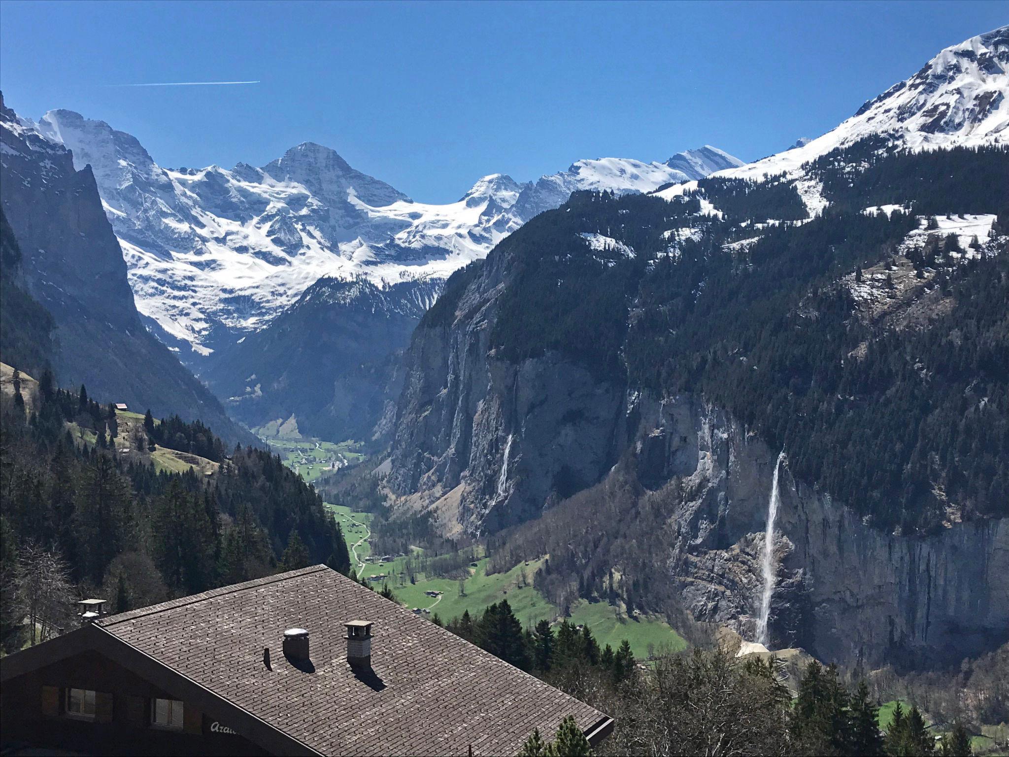 Foto 14 - Apartment mit 2 Schlafzimmern in Lauterbrunnen mit blick auf die berge