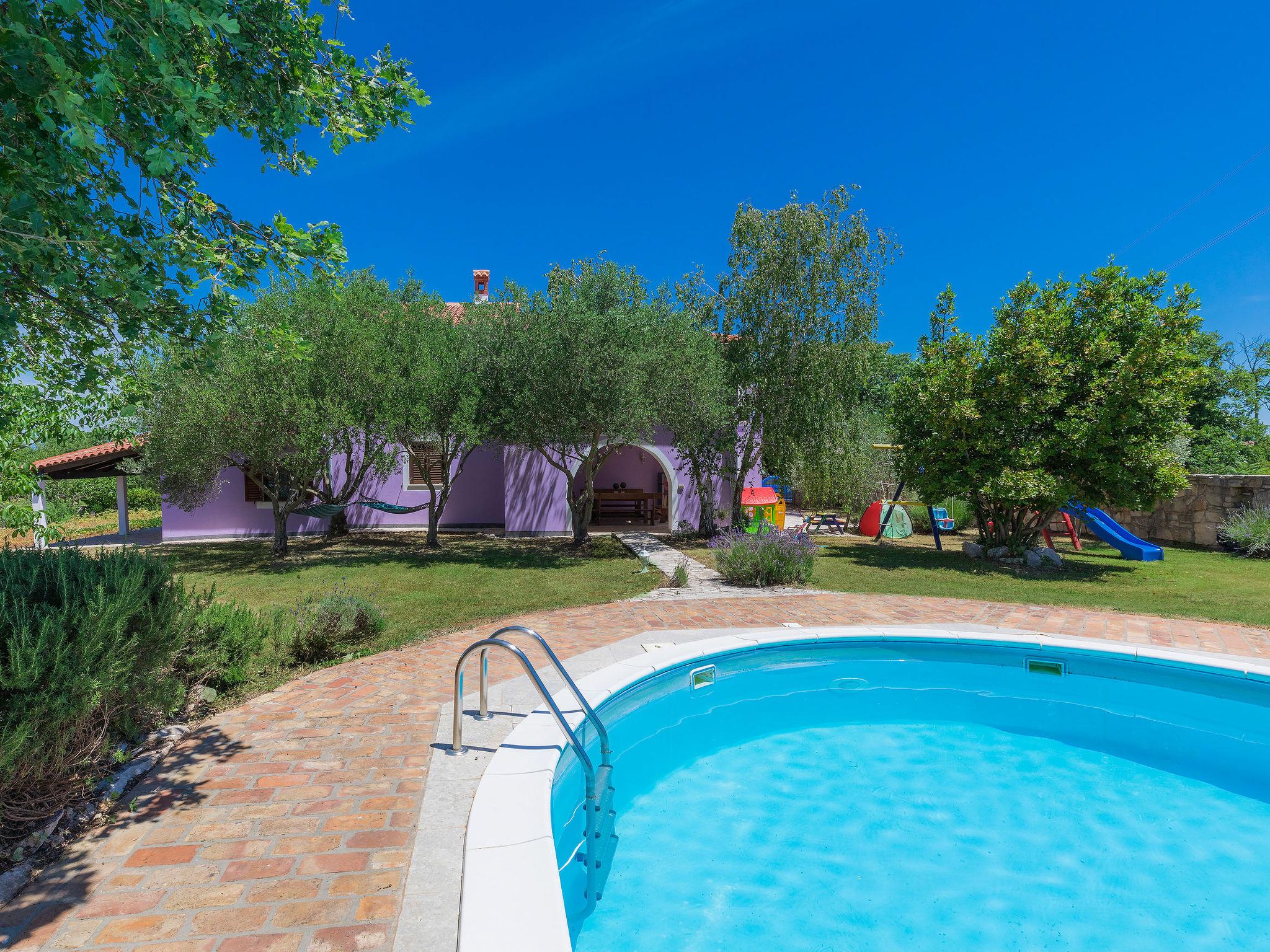 Photo 1 - 4 bedroom House in Marčana with private pool and sea view