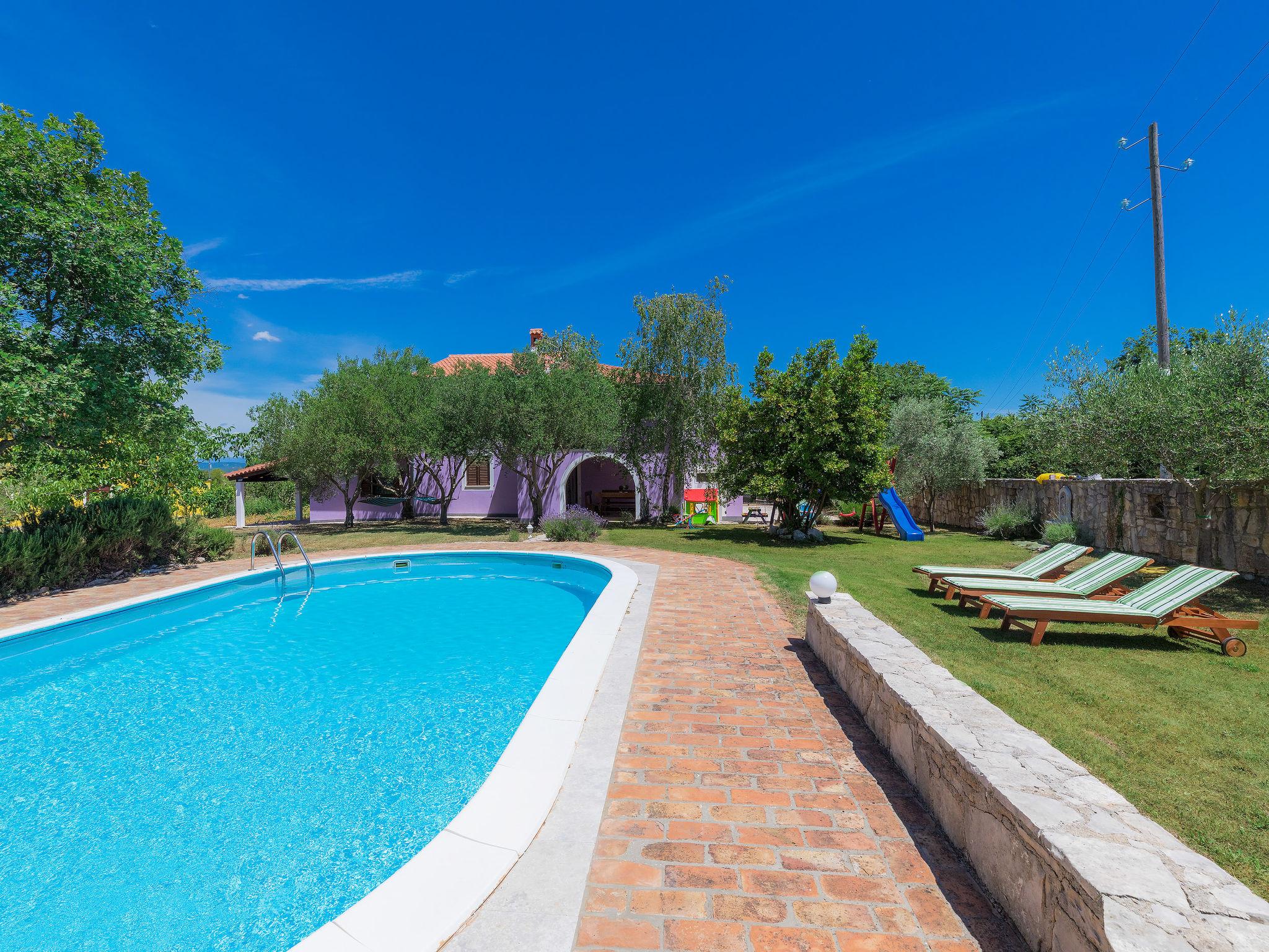Foto 51 - Casa con 4 camere da letto a Marčana con piscina privata e vista mare
