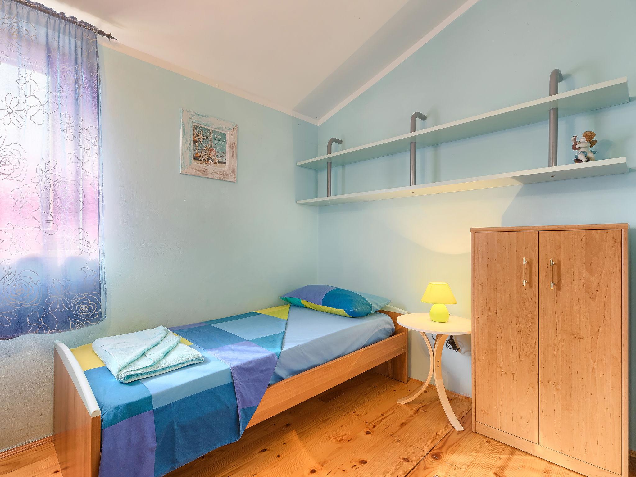 Foto 47 - Casa con 4 camere da letto a Marčana con piscina privata e vista mare