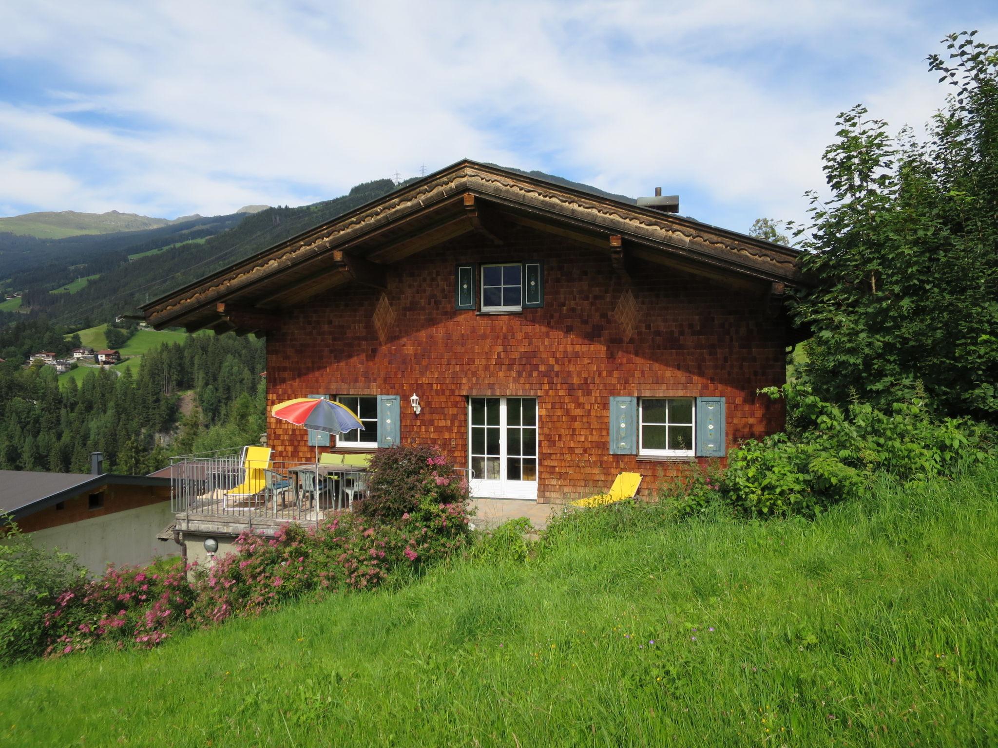 Foto 1 - Haus mit 3 Schlafzimmern in Hainzenberg mit garten und blick auf die berge