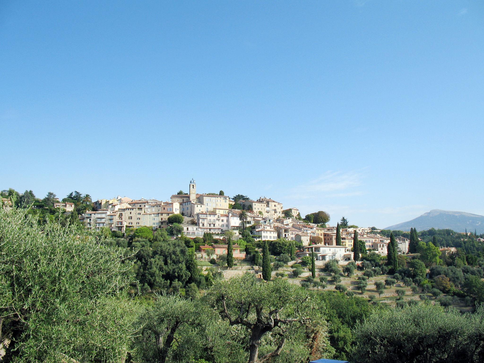 Photo 32 - Maison de 3 chambres à Châteauneuf-Grasse avec piscine privée et vues sur la montagne