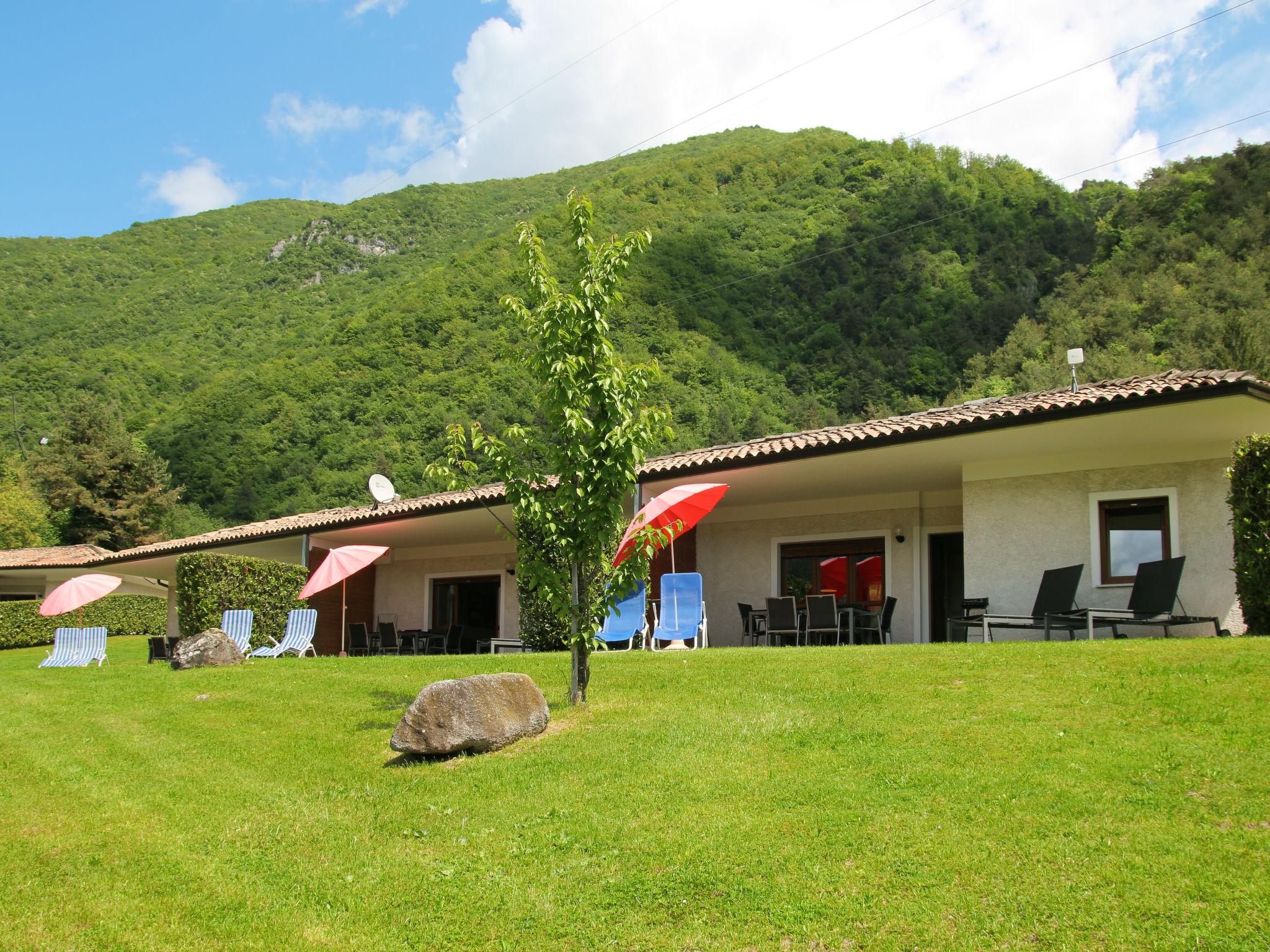 Foto 14 - Casa de 2 quartos em Idro com jardim e terraço