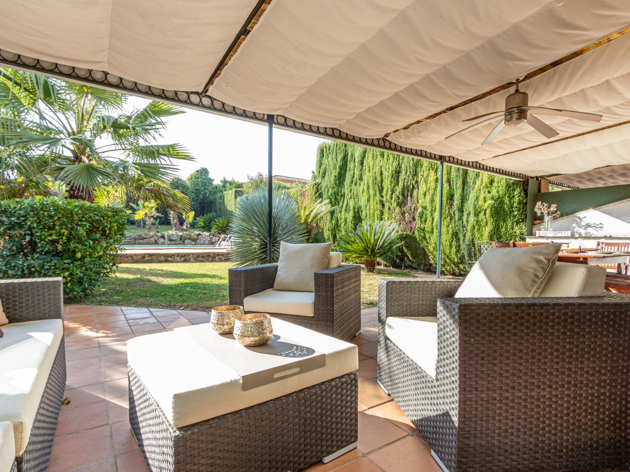 Photo 2 - Maison de 2 chambres à Navata avec piscine privée et vues à la mer