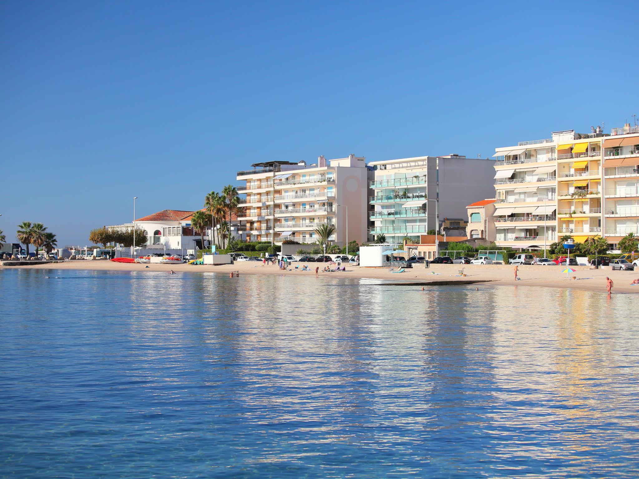 Foto 13 - Apartment mit 1 Schlafzimmer in Cannes mit garten und blick aufs meer