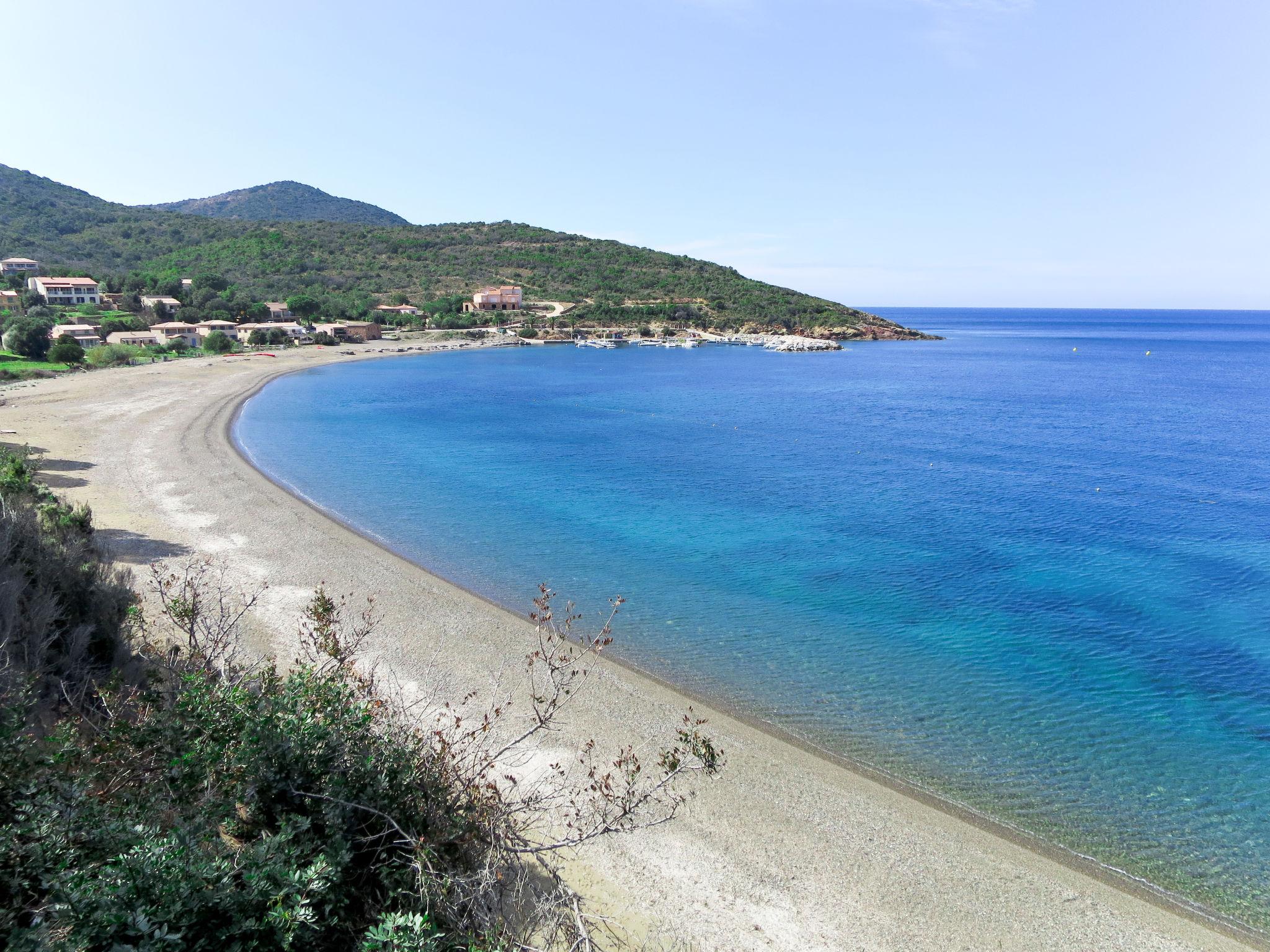 Foto 16 - Appartamento con 2 camere da letto a Galéria con piscina e vista mare