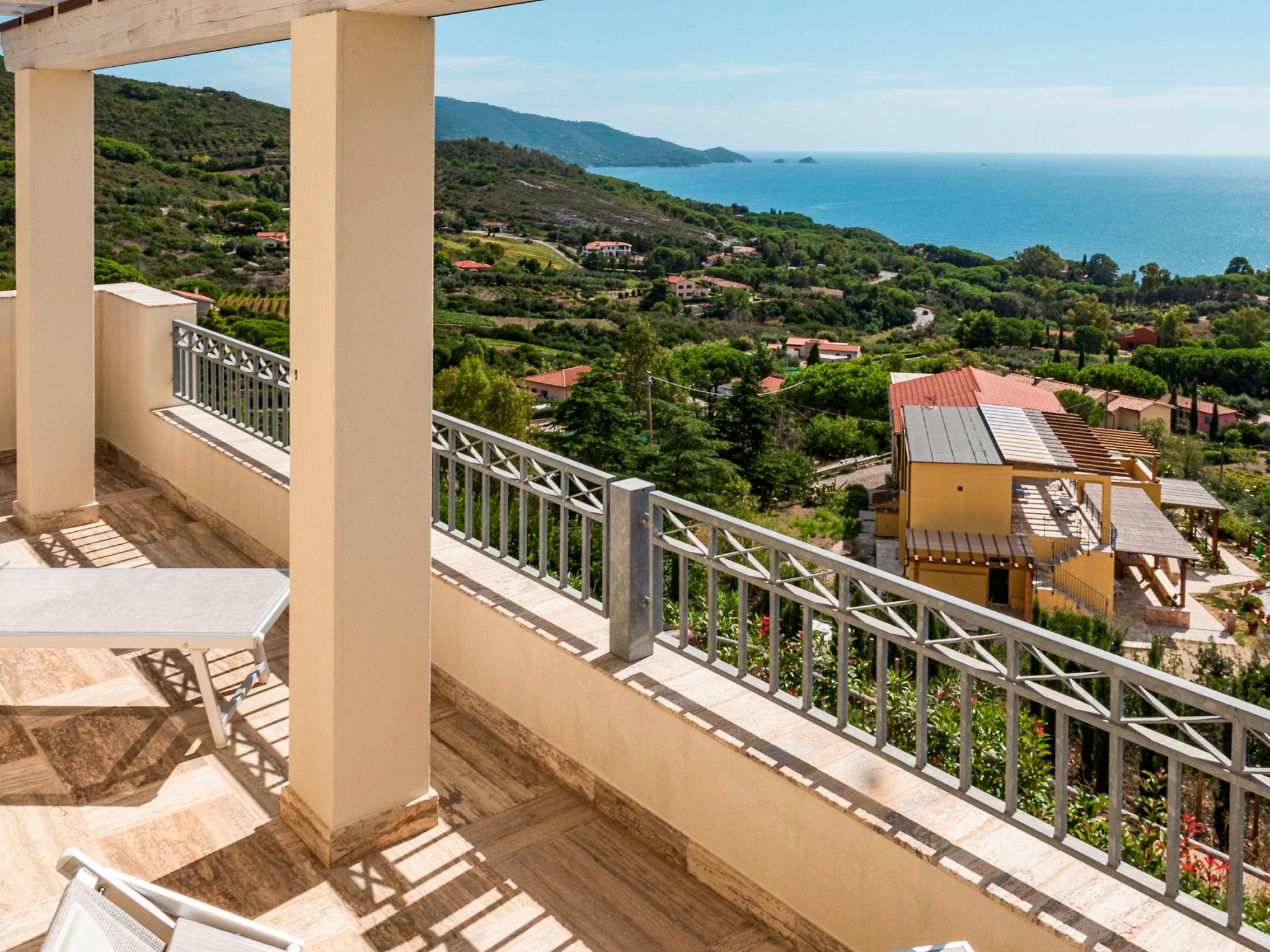 Photo 22 - Appartement de 2 chambres à Capoliveri avec piscine et vues à la mer