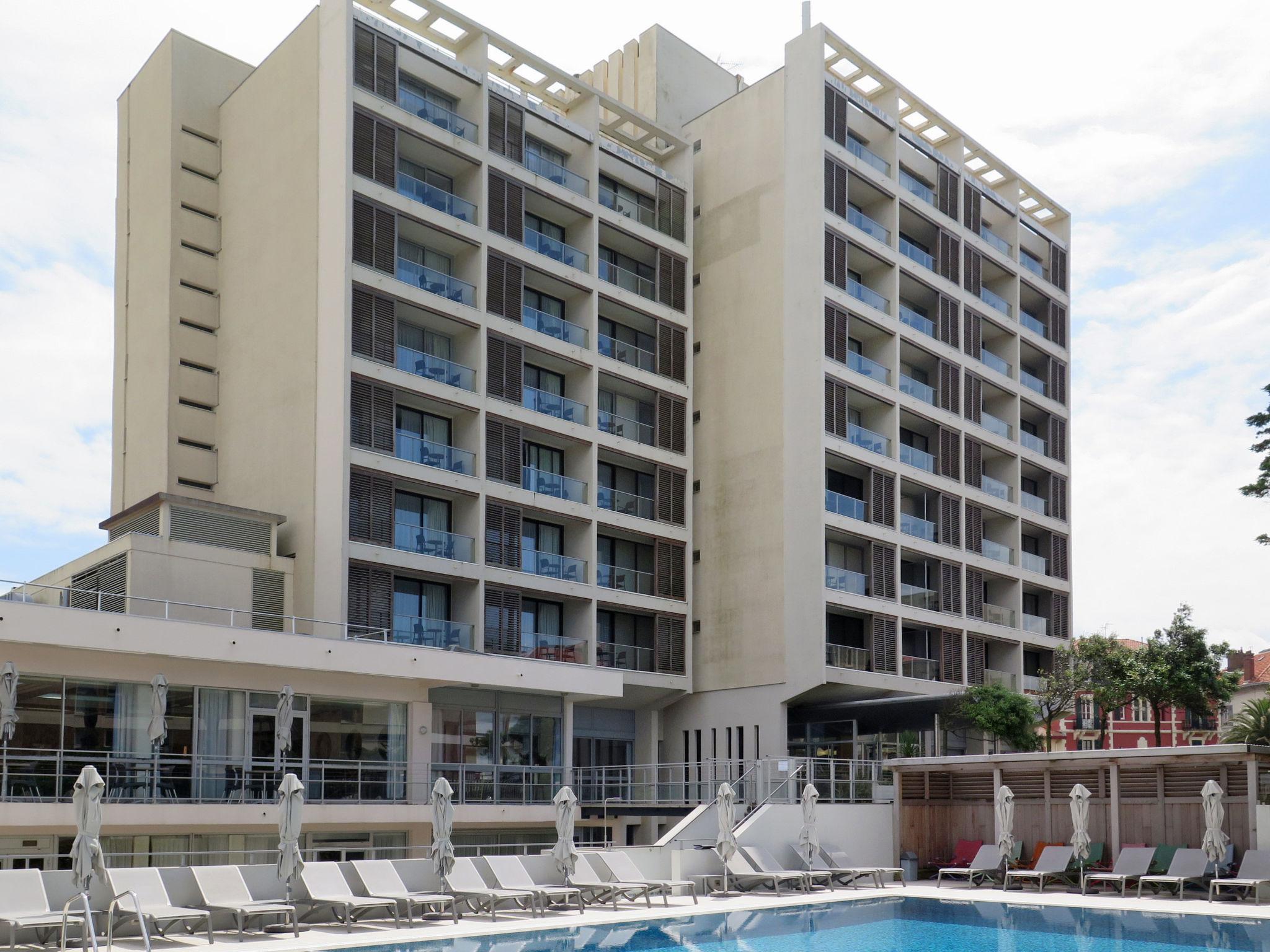 Photo 23 - Apartment in Biarritz with swimming pool and terrace