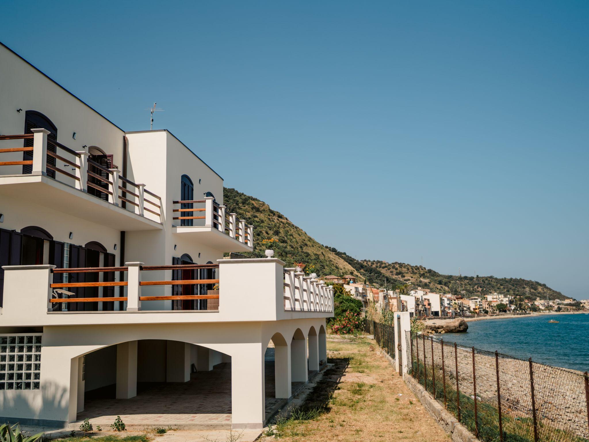 Photo 1 - Appartement de 2 chambres à Caronia avec vues à la mer