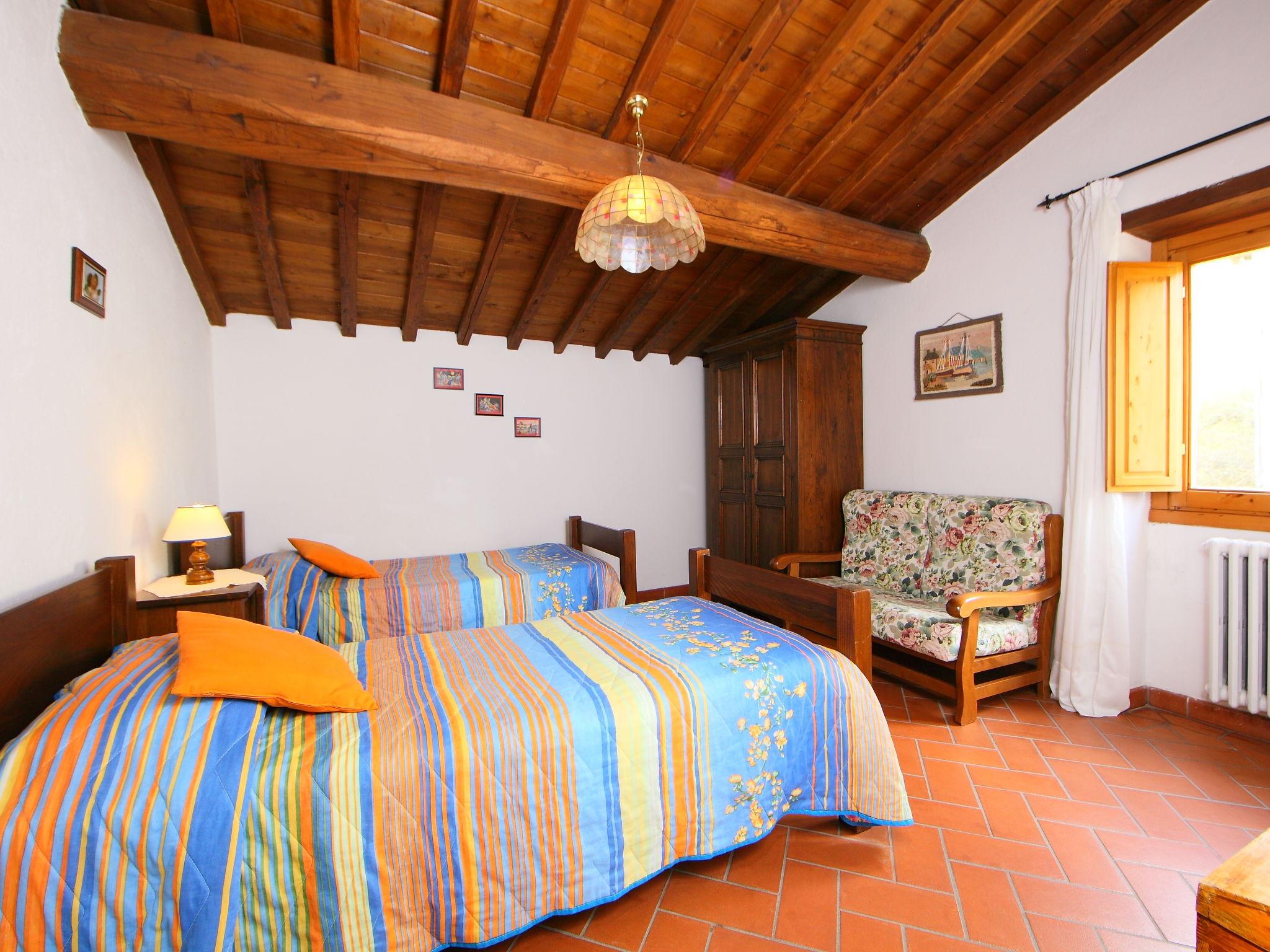 Photo 19 - 5 bedroom House in Loro Ciuffenna with private pool and garden