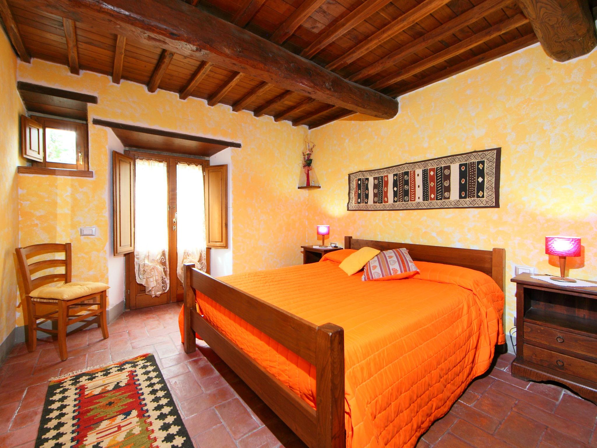 Foto 13 - Haus mit 5 Schlafzimmern in Loro Ciuffenna mit privater pool und garten