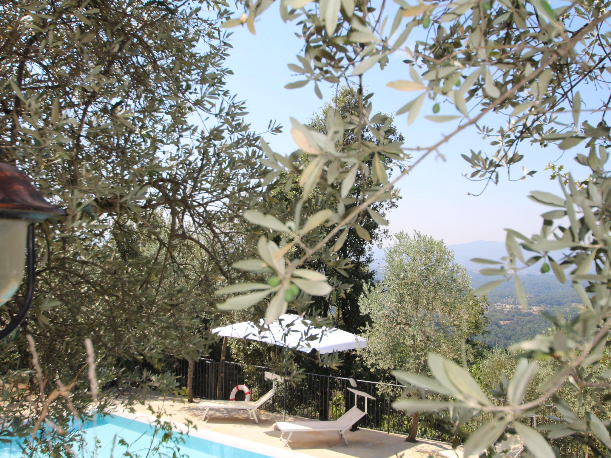 Foto 49 - Casa de 5 habitaciones en Loro Ciuffenna con piscina privada y jardín