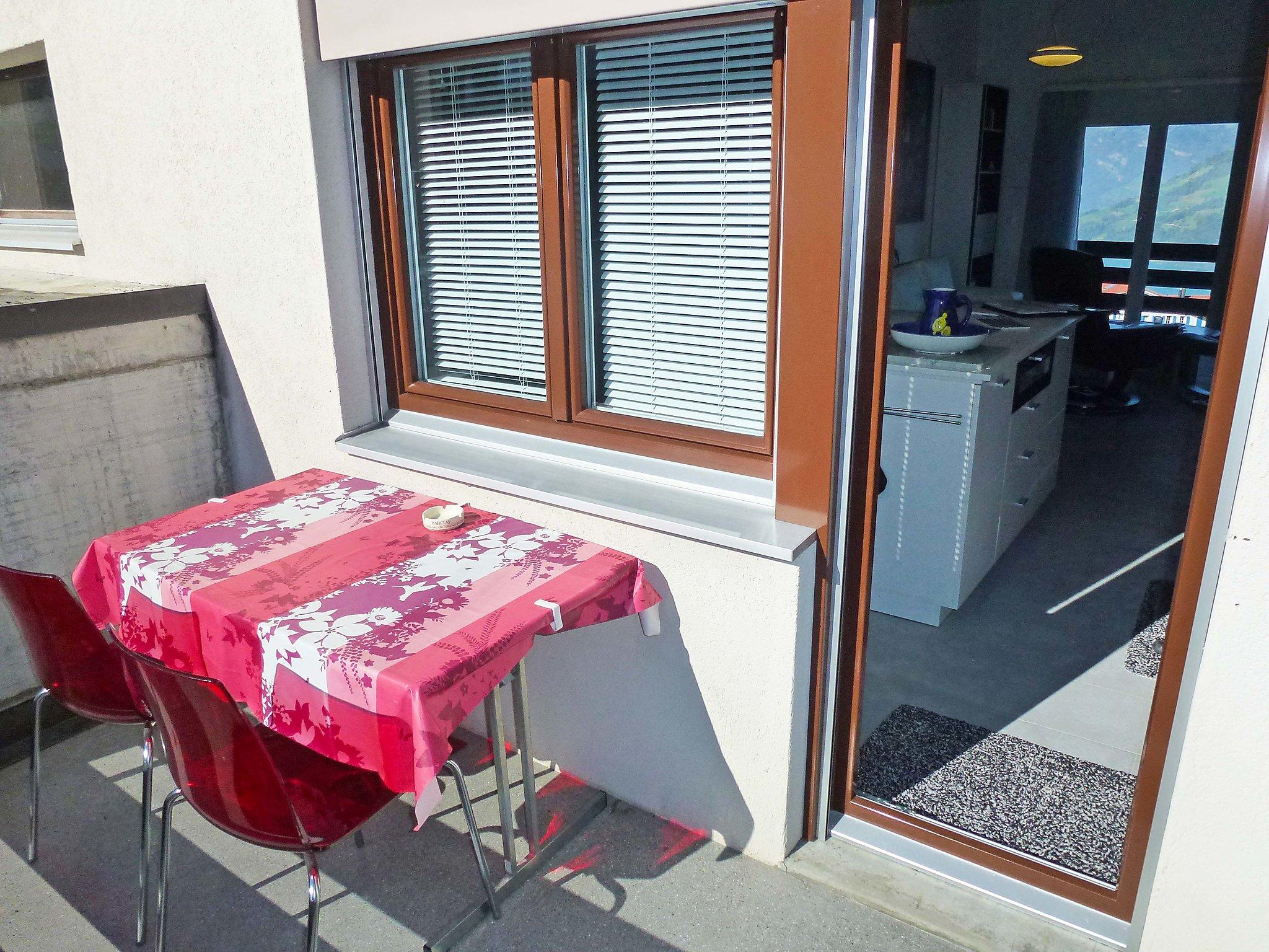 Photo 11 - 2 bedroom Apartment in Emmetten with garden and mountain view