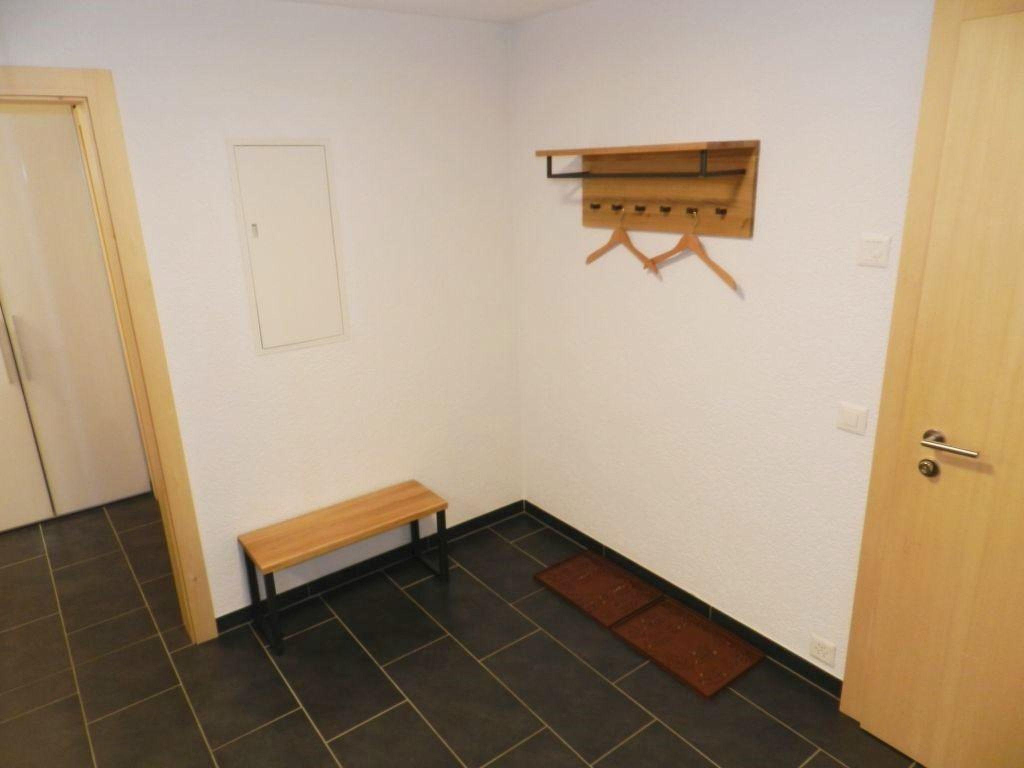 Foto 32 - Appartamento con 2 camere da letto a Saanen