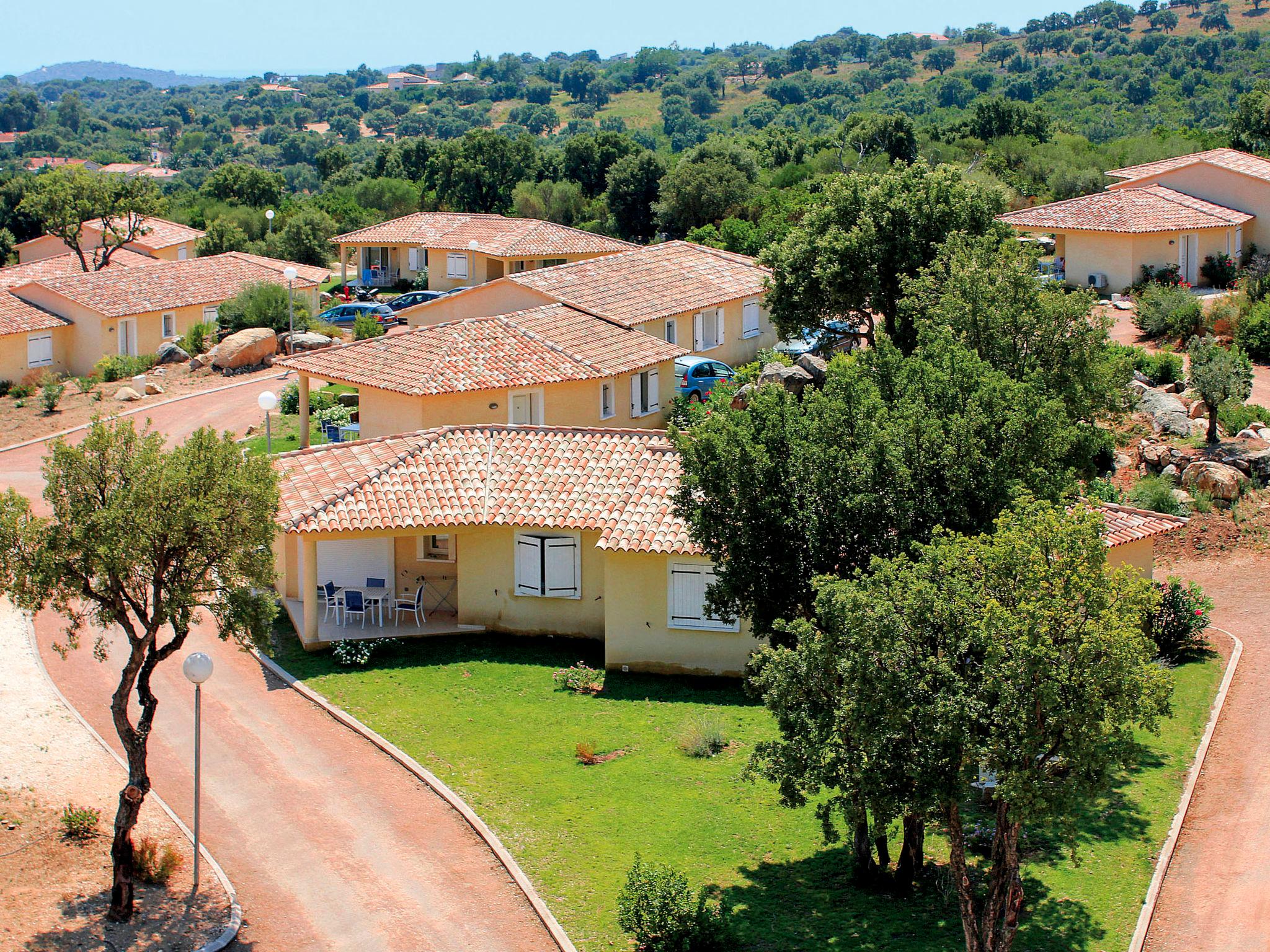 Photo 12 - Maison de 3 chambres à Zonza avec piscine et vues à la mer