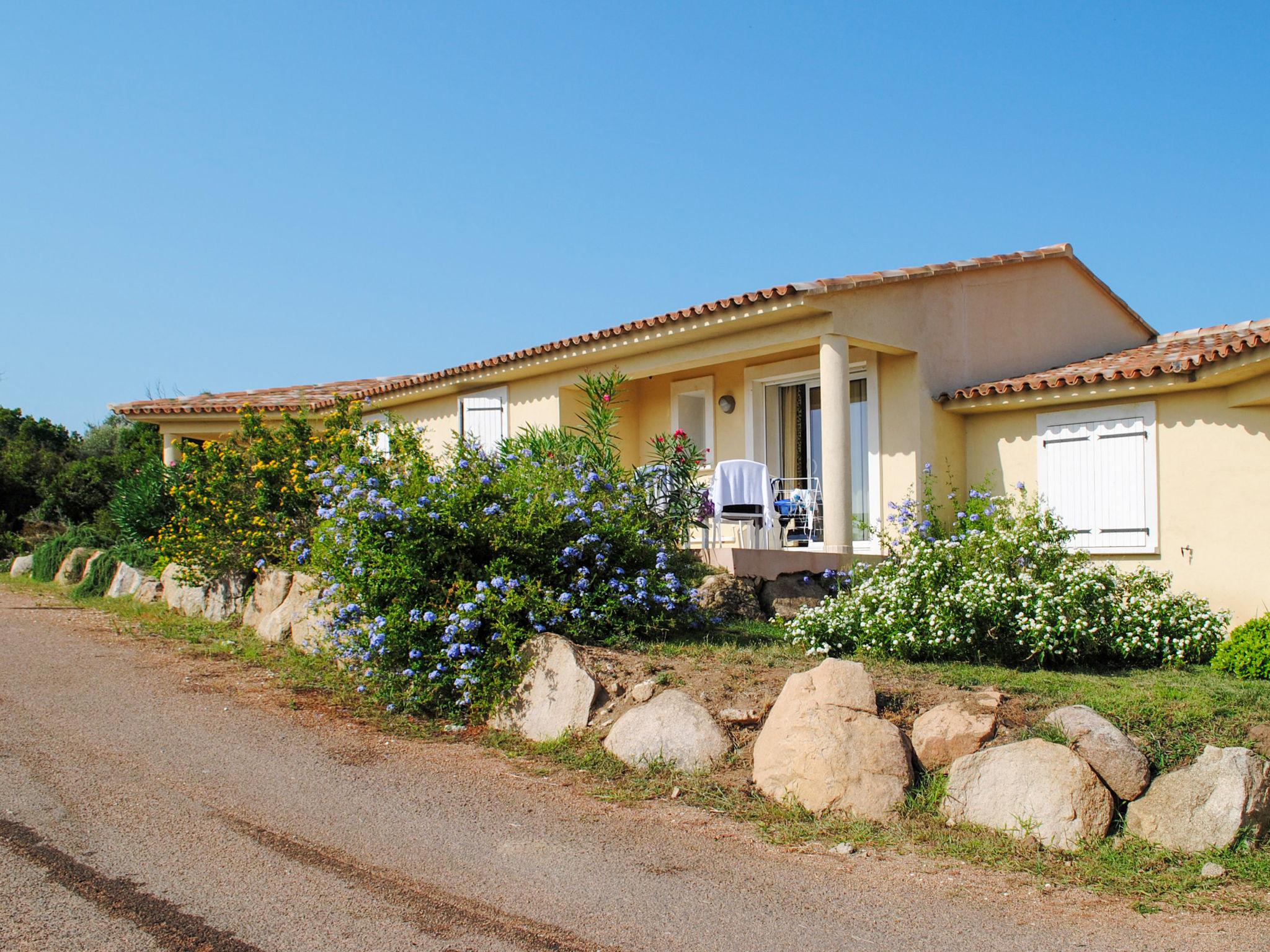 Photo 13 - Maison de 2 chambres à Zonza avec piscine et vues à la mer