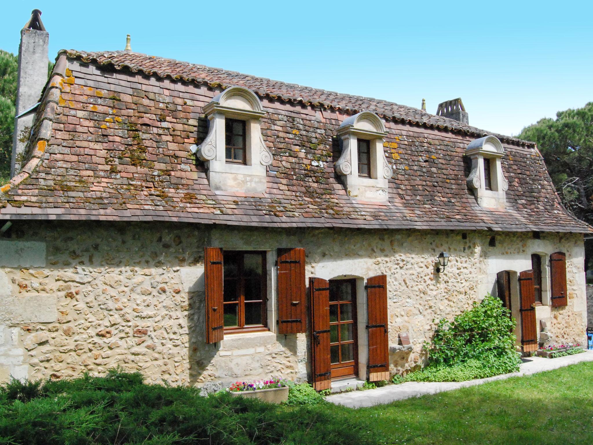 Photo 14 - Maison de 3 chambres à Saint-Jean-d'Estissac avec piscine privée et jardin