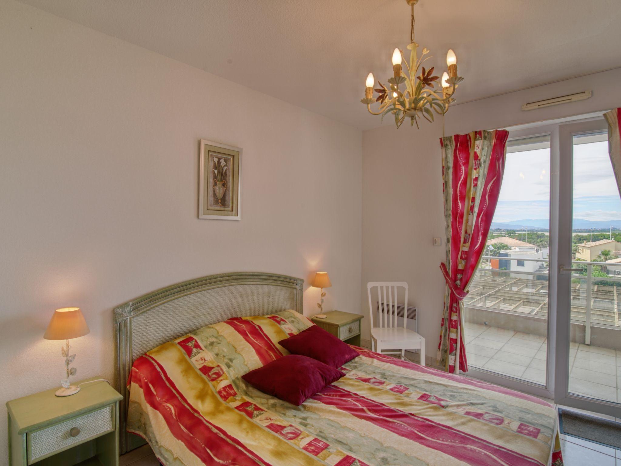 Foto 11 - Apartamento de 2 quartos em Canet-en-Roussillon com piscina e vistas do mar