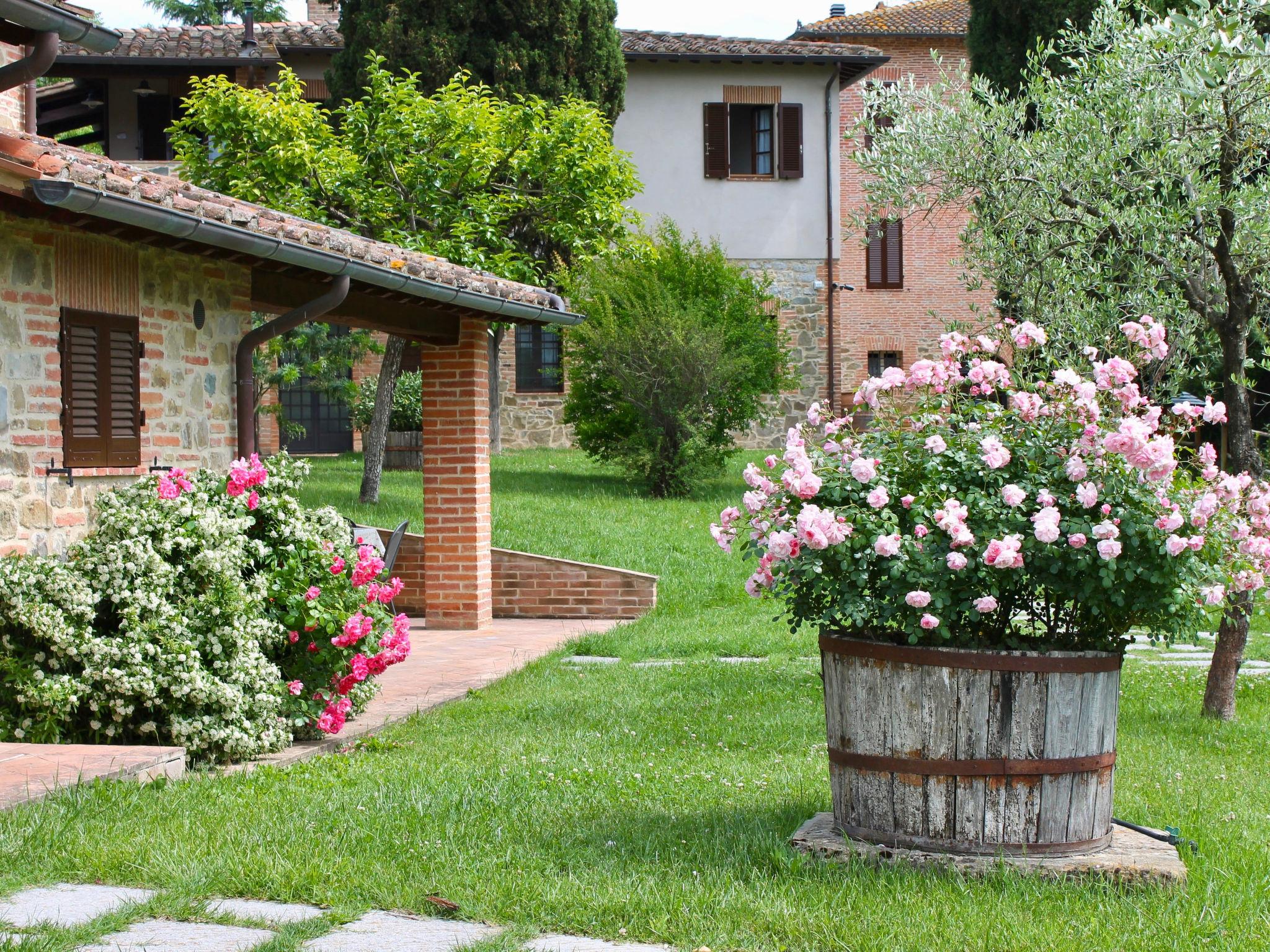 Foto 5 - Casa de 3 habitaciones en Città della Pieve con piscina y jardín