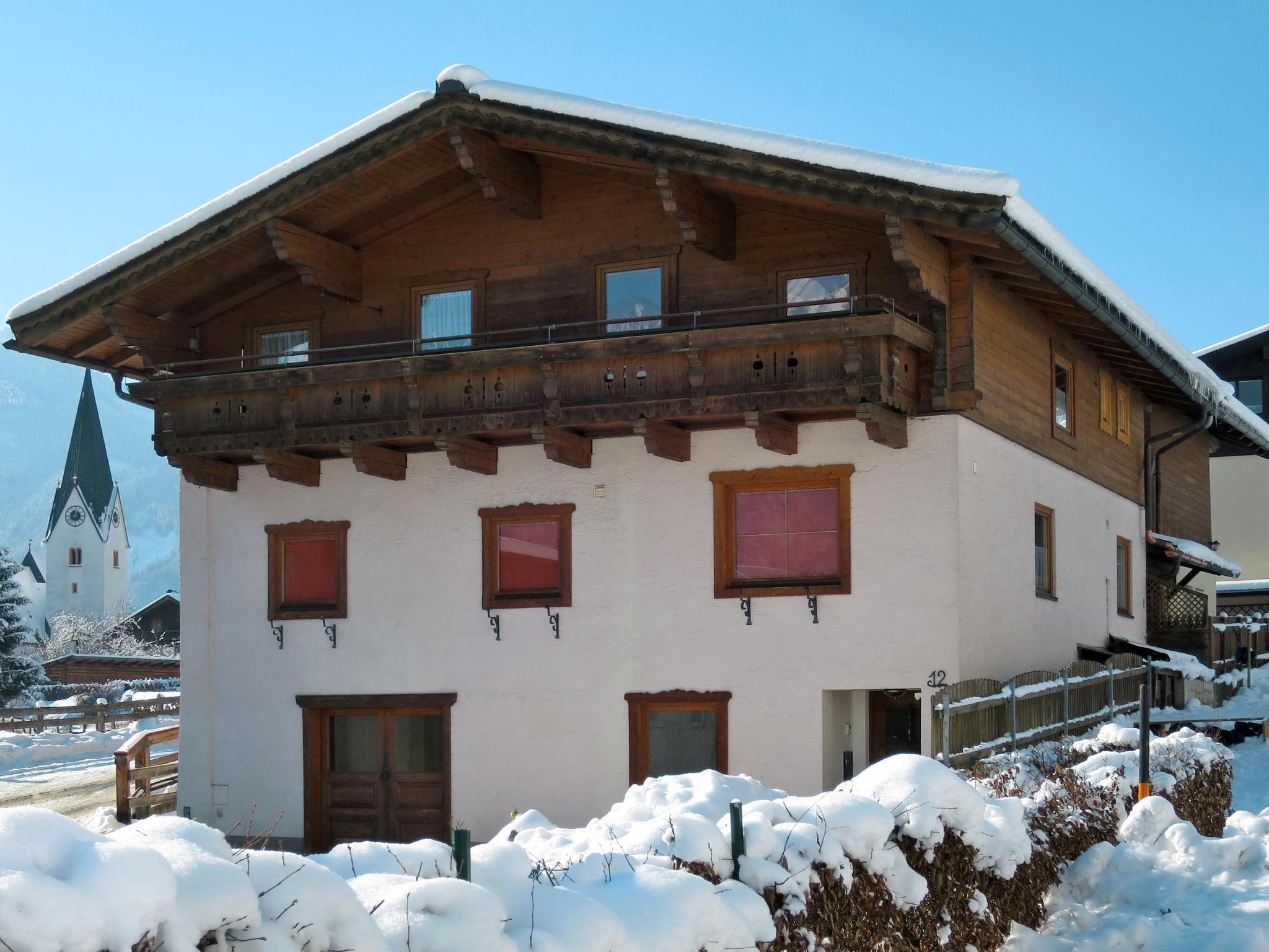 Foto 17 - Appartamento con 2 camere da letto a Neukirchen am Großvenediger con vista sulle montagne