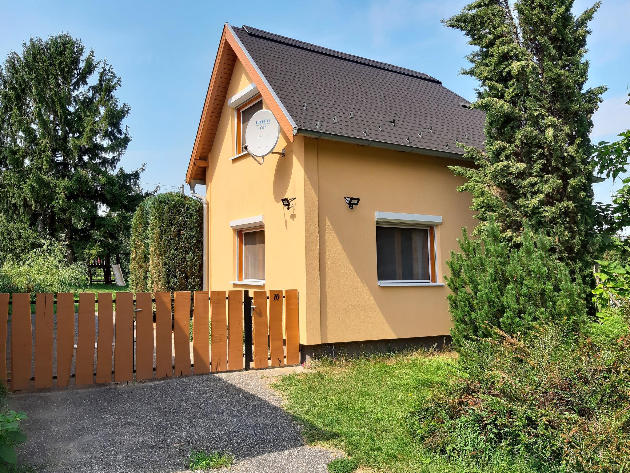 Photo 17 - Maison de 3 chambres à Fonyód avec jardin et terrasse