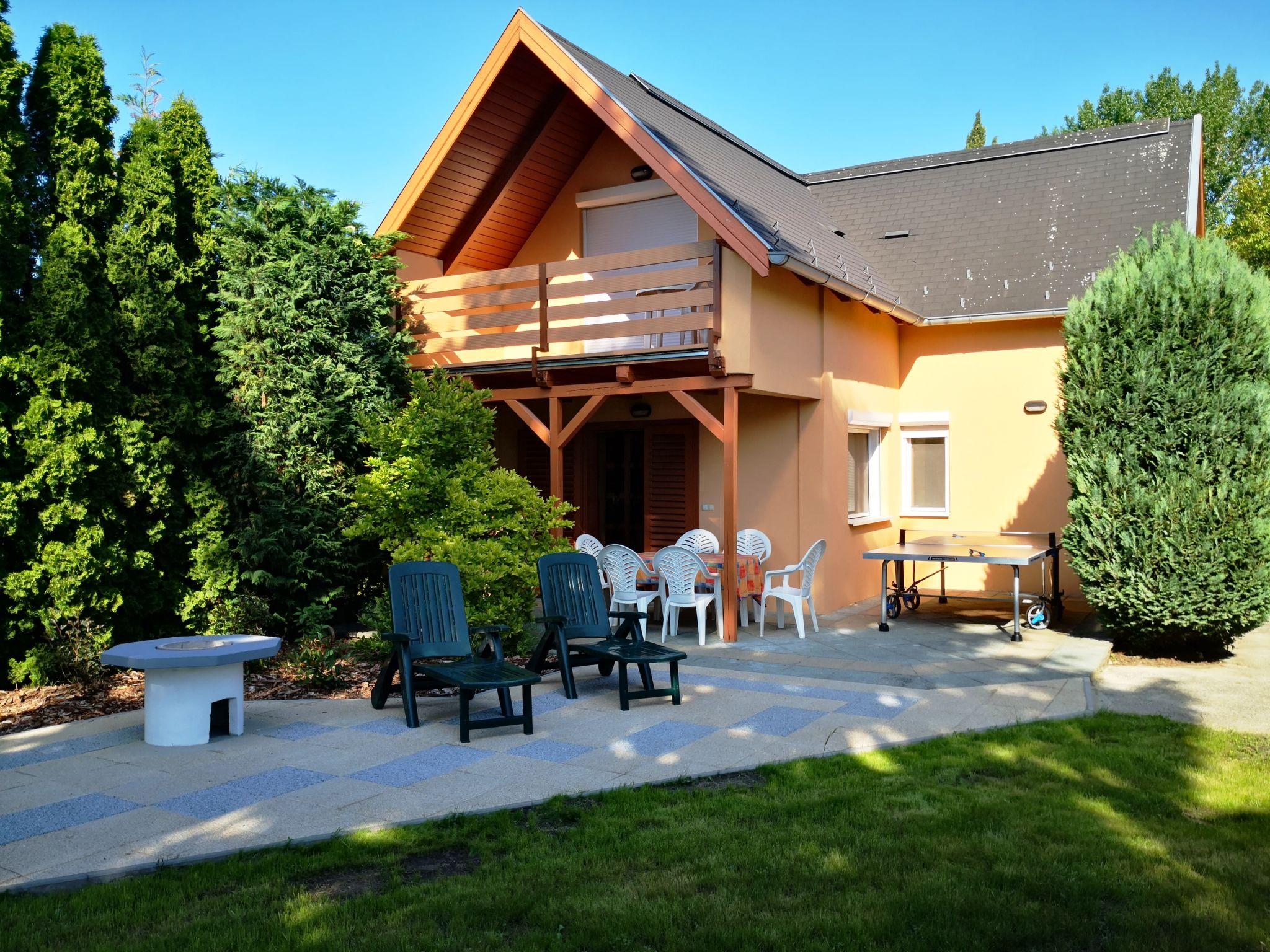 Photo 1 - Maison de 3 chambres à Fonyód avec jardin et terrasse