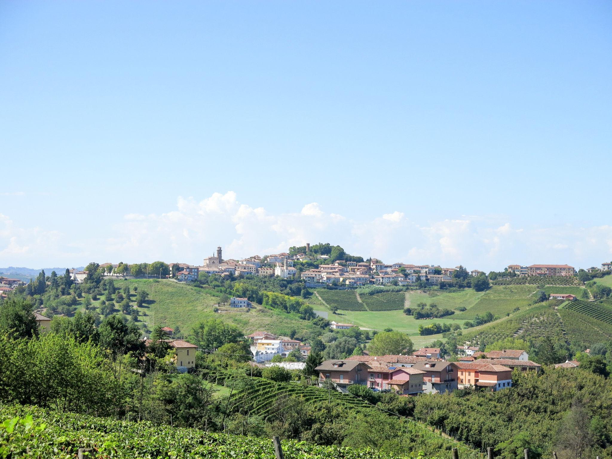 Photo 24 - 1 bedroom House in Castagnole delle Lanze with garden and terrace