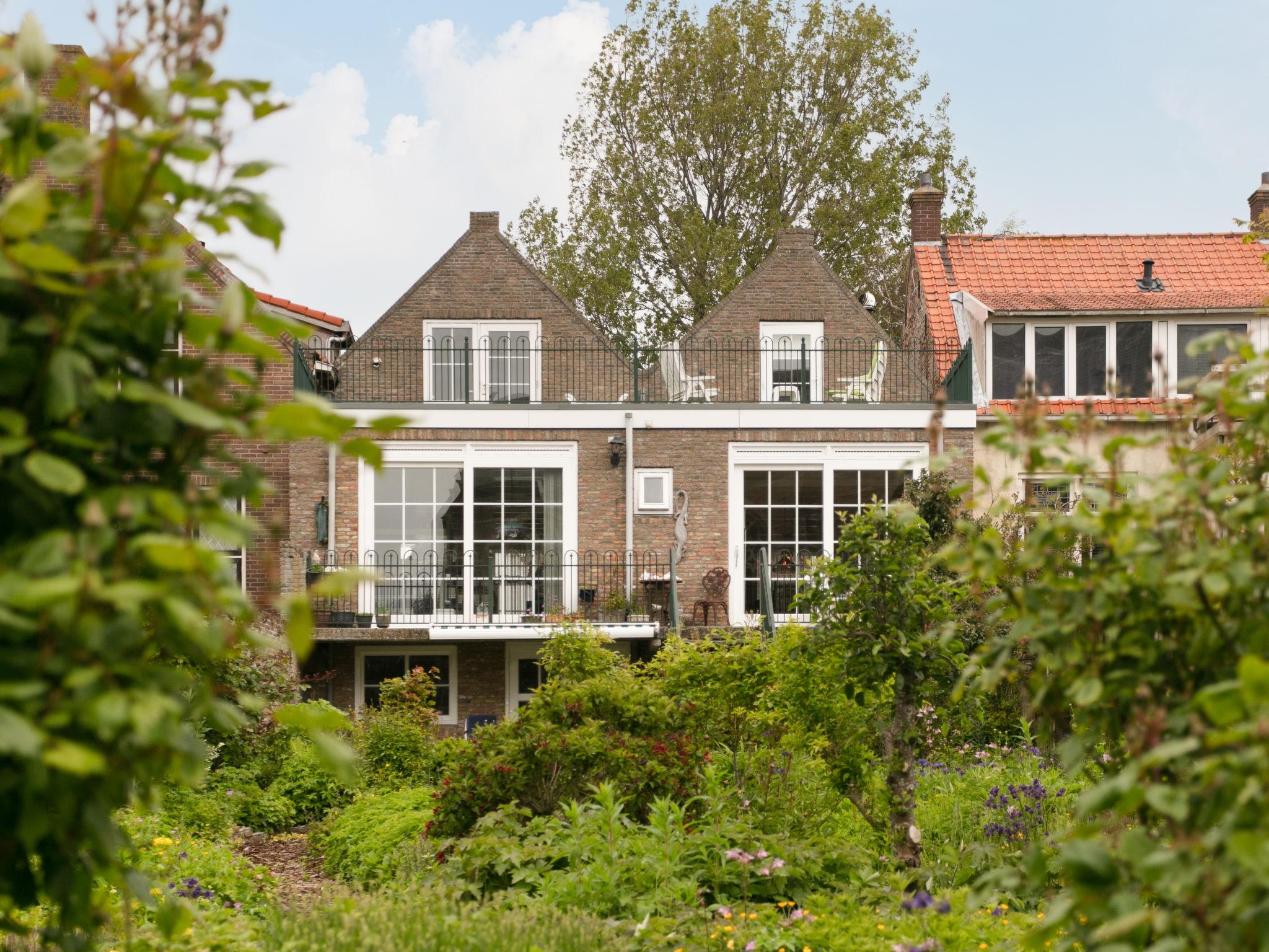 Photo 16 - 2 bedroom House in Brouwershaven with garden and sea view