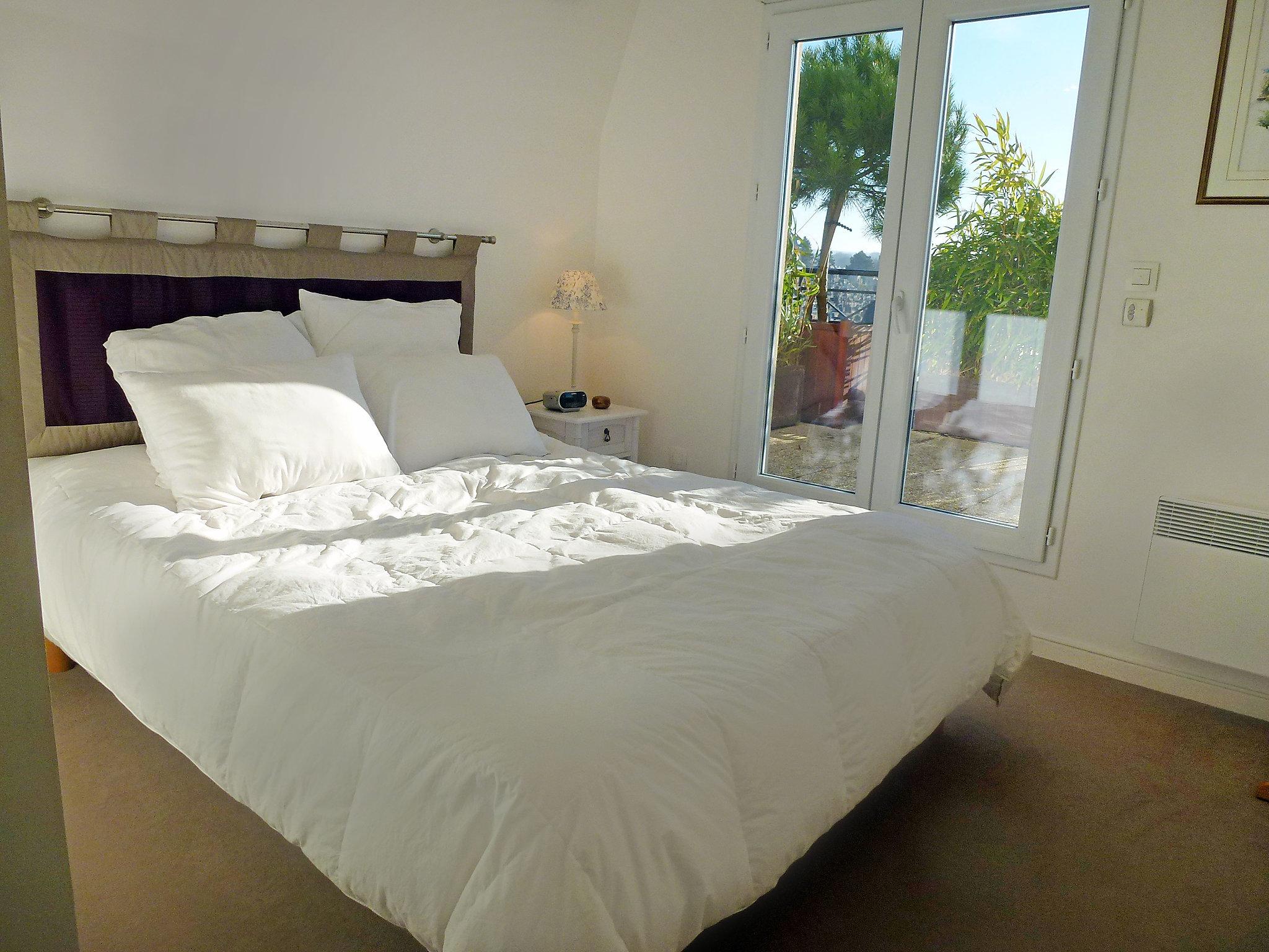 Foto 7 - Appartamento con 2 camere da letto a Trouville-sur-Mer con terrazza