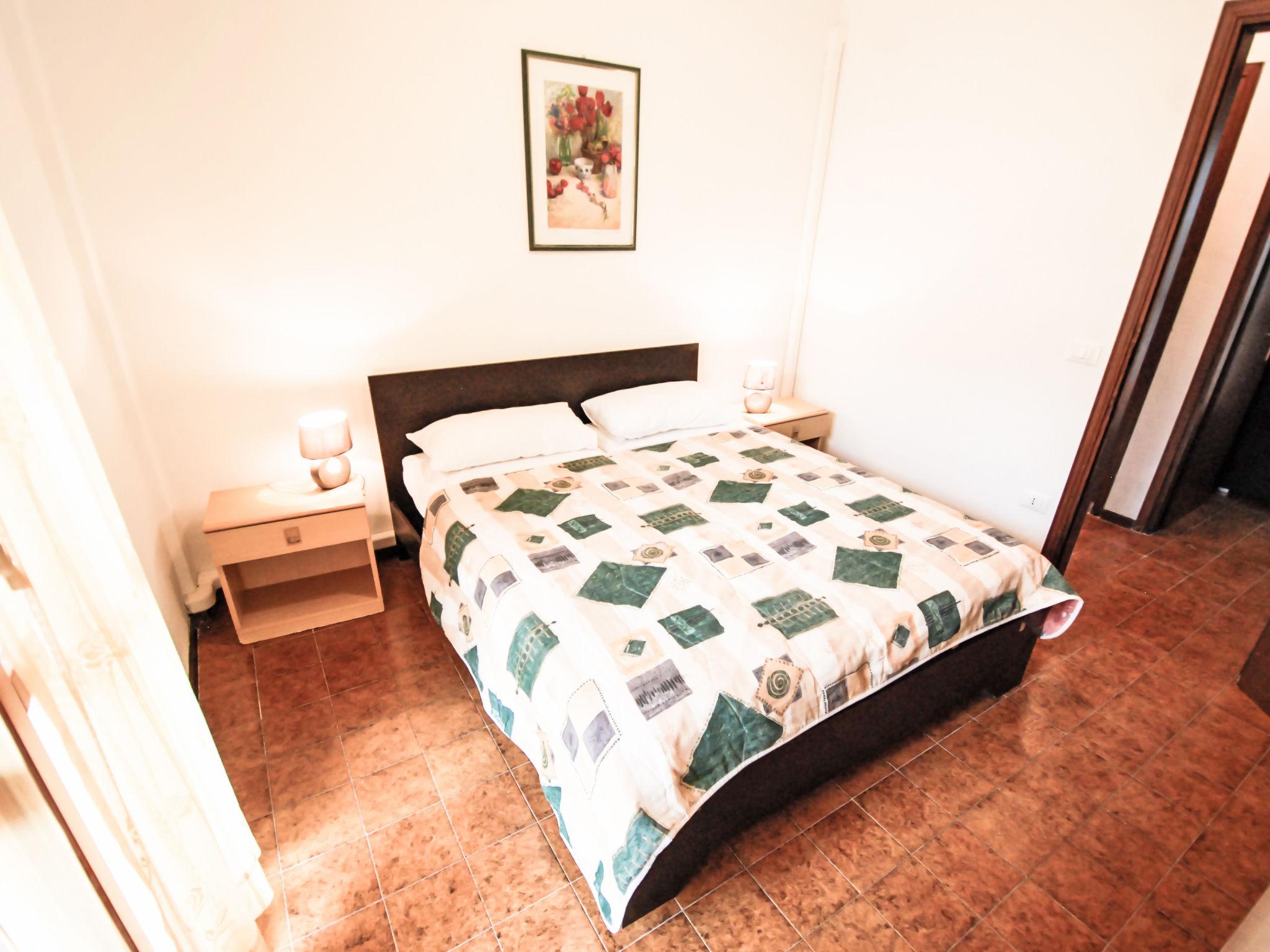 Photo 5 - 2 bedroom Apartment in San Michele al Tagliamento with swimming pool and sea view