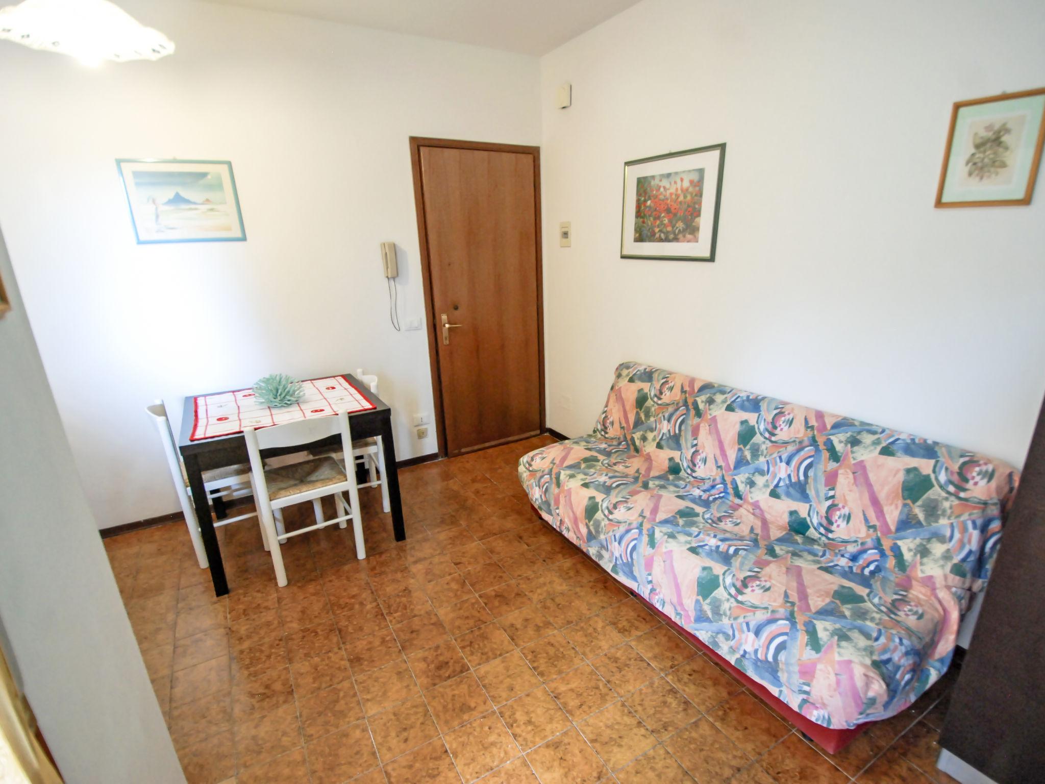 Foto 3 - Appartamento con 2 camere da letto a San Michele al Tagliamento con piscina e vista mare