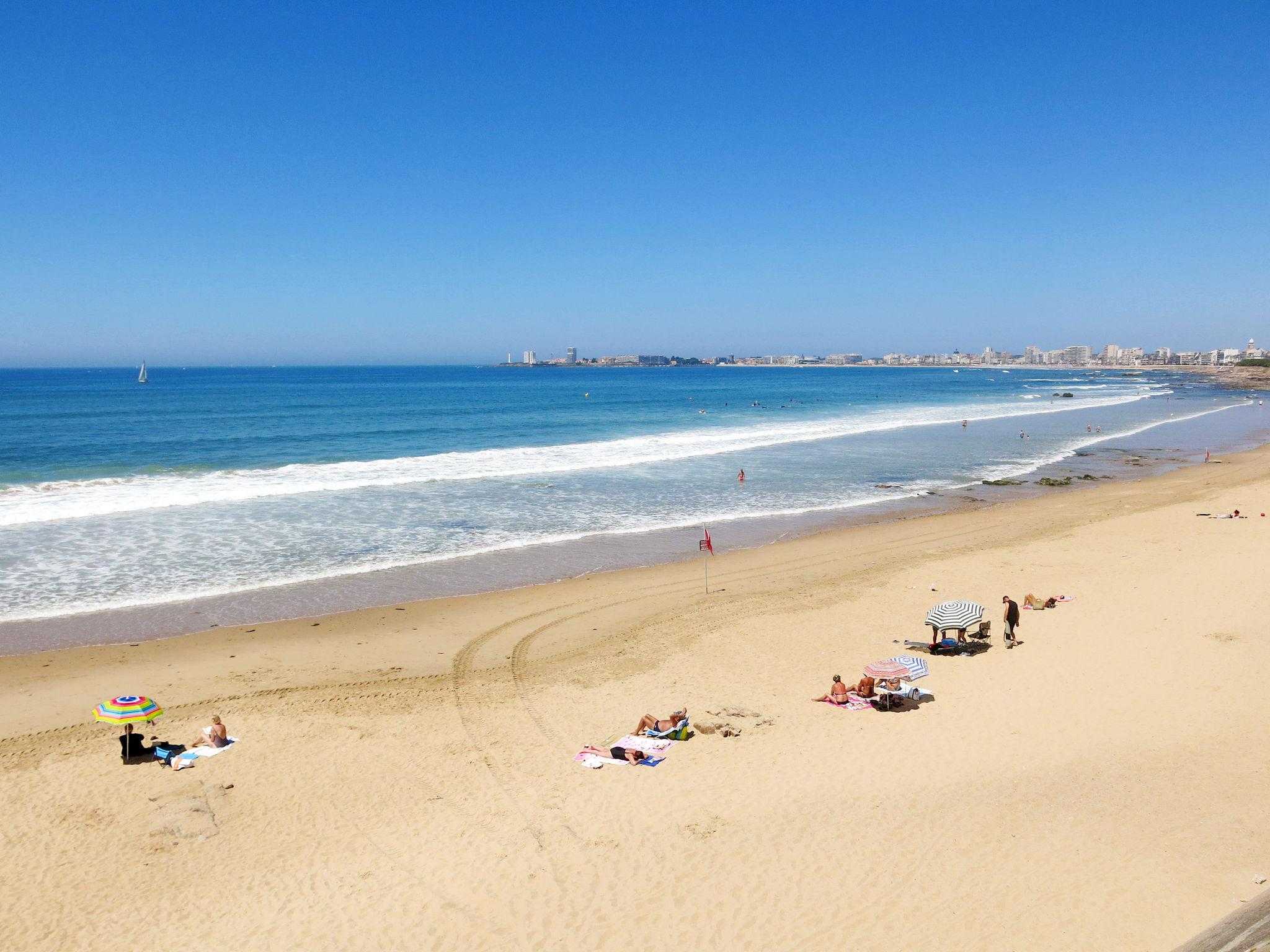 Photo 13 - Appartement de 1 chambre à Les Sables-d'Olonne avec piscine et vues à la mer