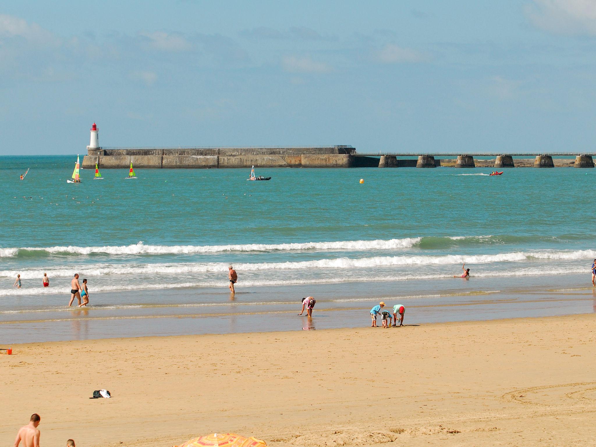 Foto 14 - Apartamento de 1 quarto em Les Sables-d'Olonne com piscina e vistas do mar