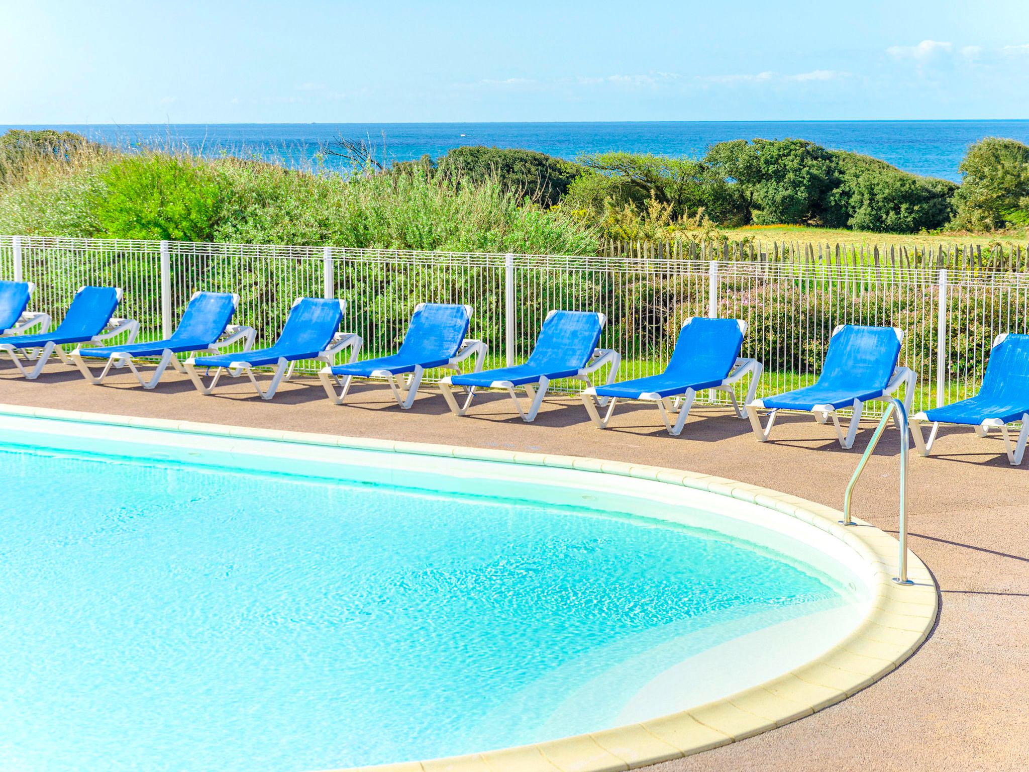 Photo 3 - Appartement de 1 chambre à Les Sables-d'Olonne avec piscine et vues à la mer