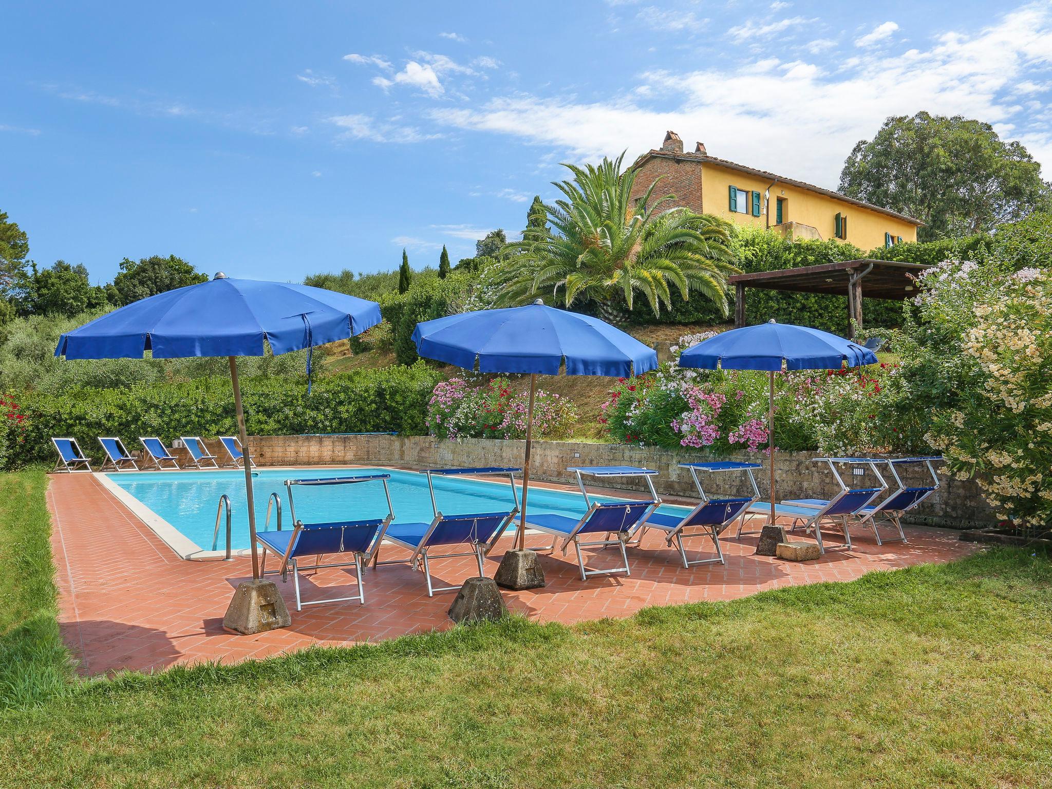 Photo 1 - Maison de 1 chambre à Palaia avec piscine et jardin