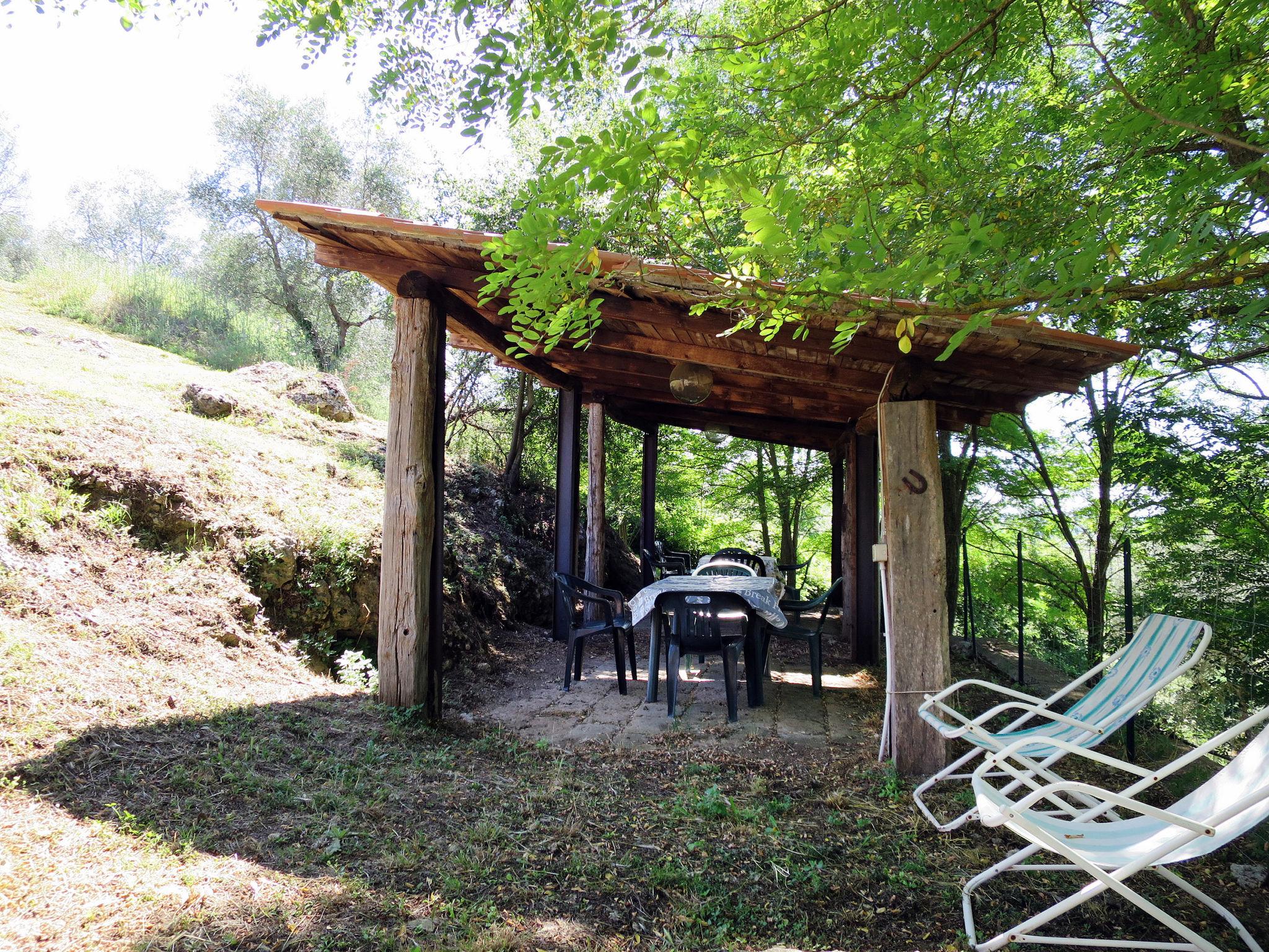 Foto 2 - Apartamento de 2 habitaciones en Bagnoregio con piscina y jardín