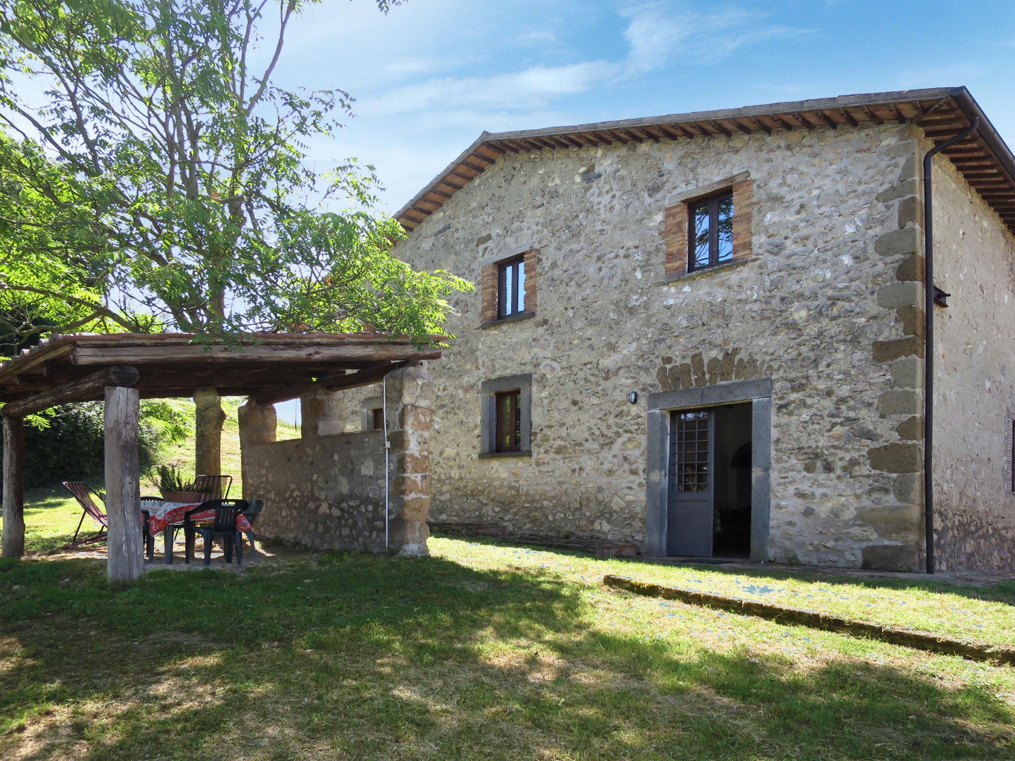 Foto 1 - Apartamento de 2 habitaciones en Bagnoregio con piscina y jardín