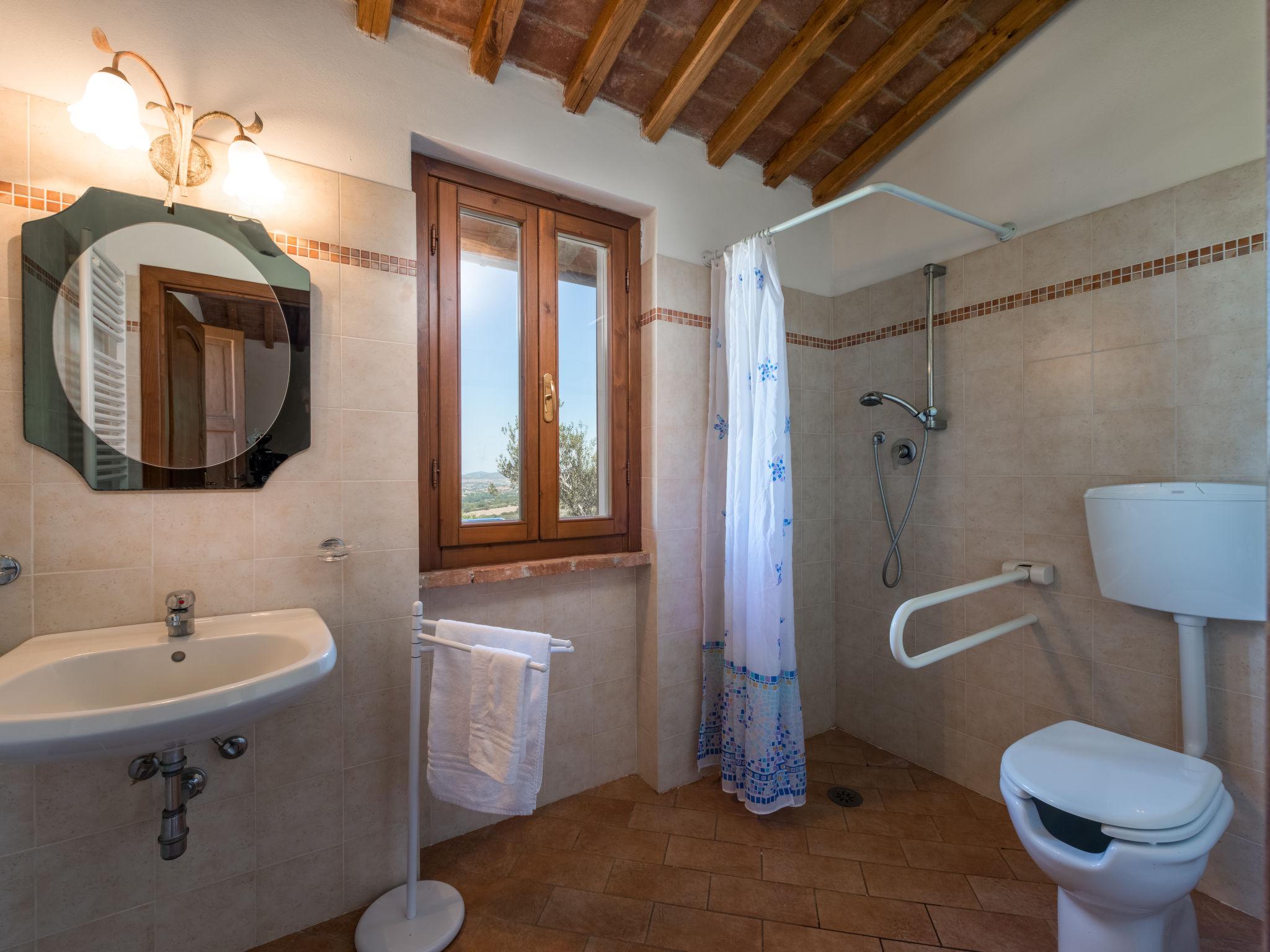 Photo 17 - 2 bedroom House in Scansano with swimming pool and garden