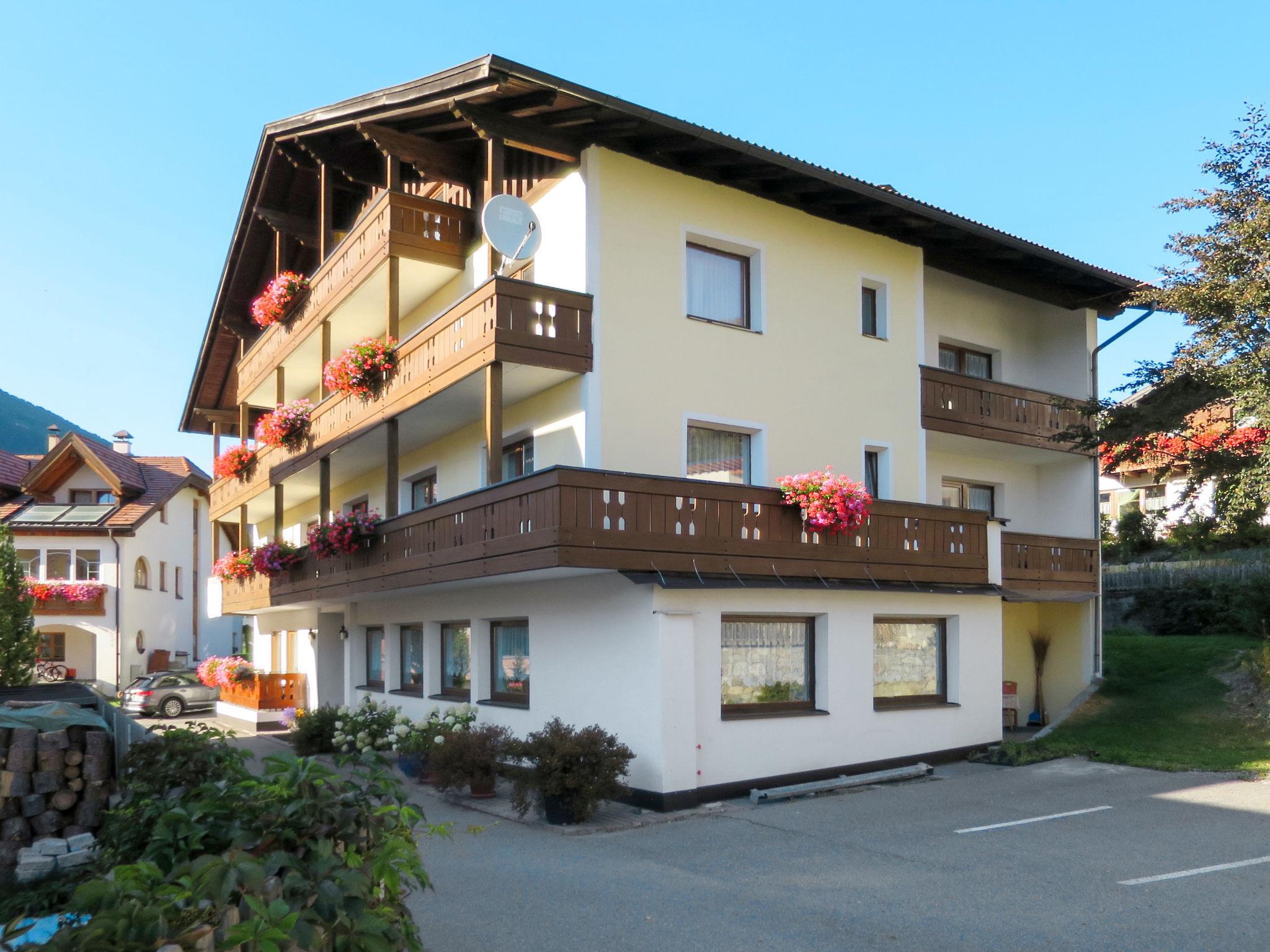 Foto 1 - Apartamento de 3 habitaciones en Graun im Vinschgau con jardín y vistas a la montaña