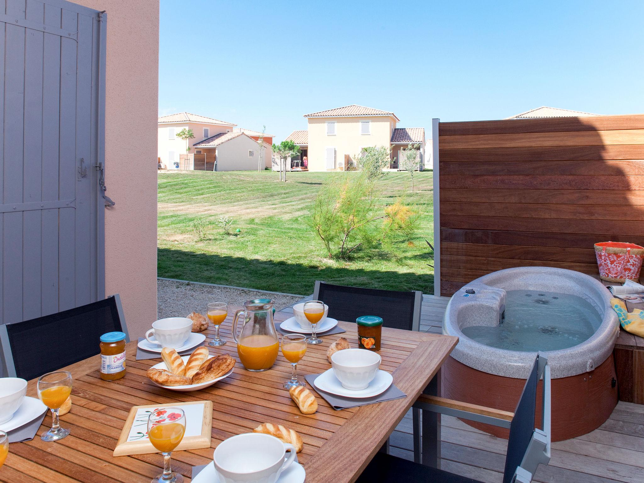 Photo 2 - Maison de 2 chambres à Fabrègues avec piscine et jardin