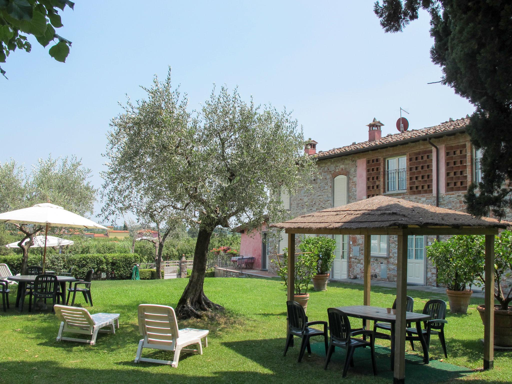 Foto 20 - Appartamento a Lucca con piscina e giardino