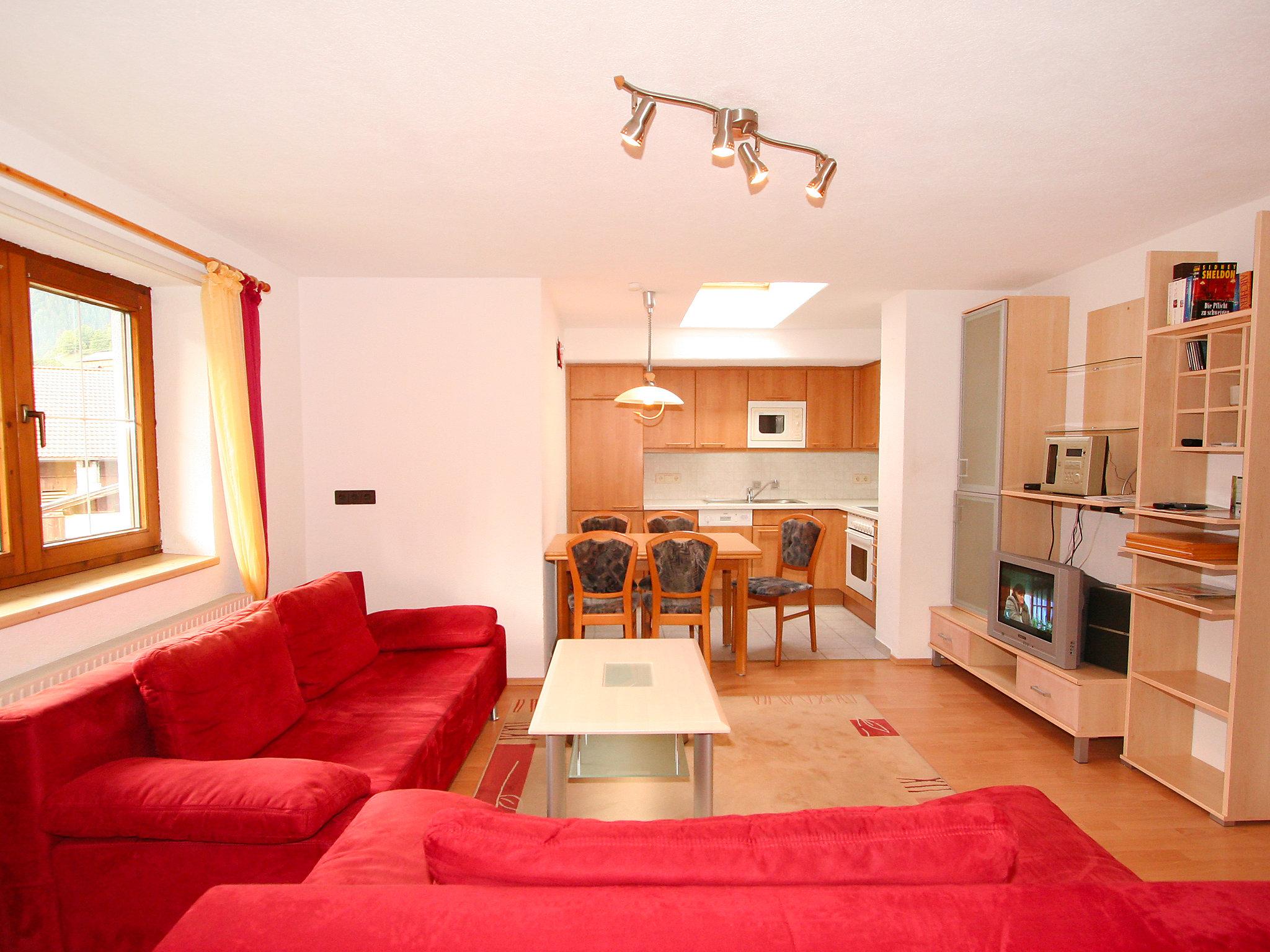 Photo 6 - 3 bedroom Apartment in Pians with garden