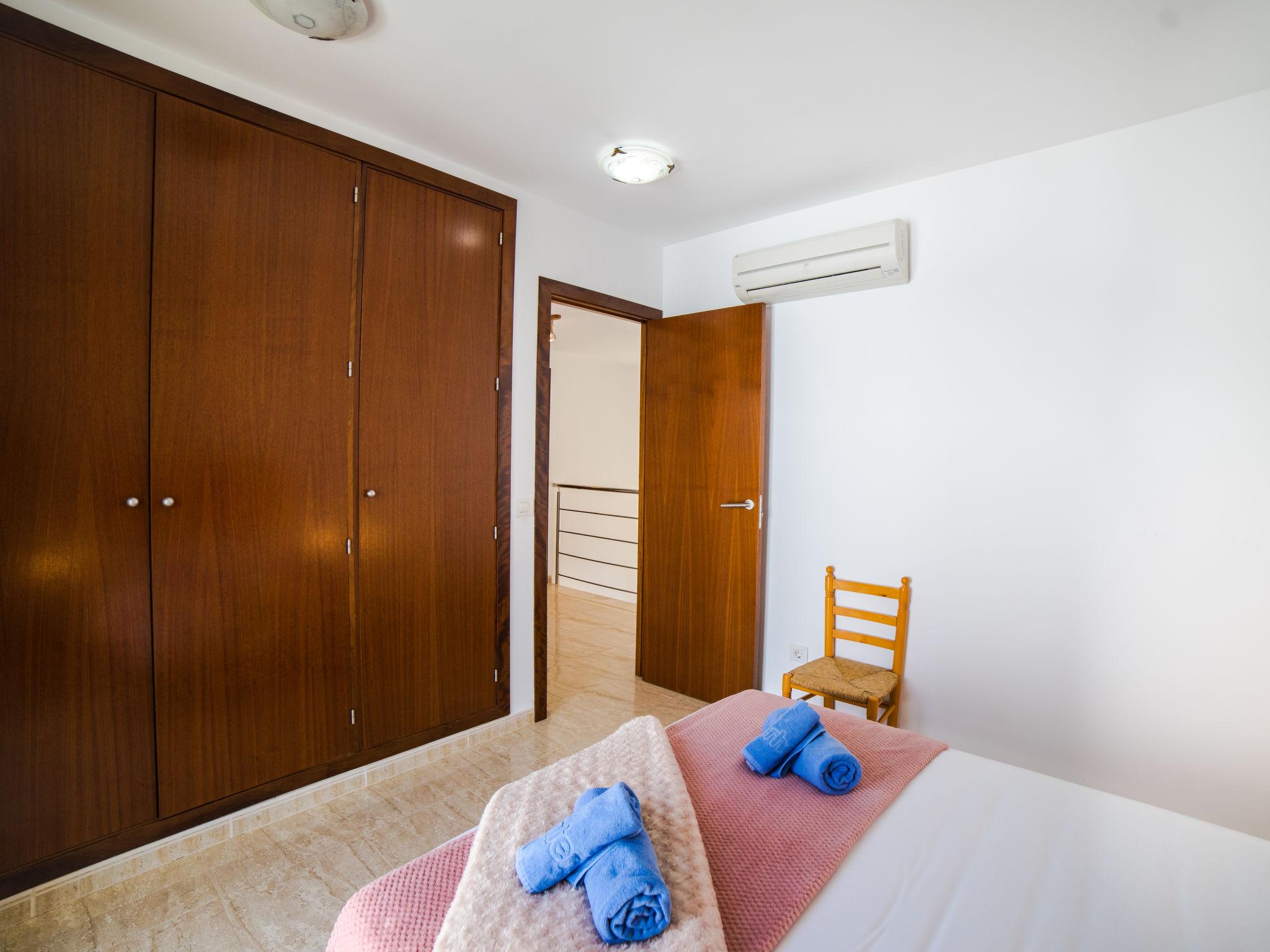 Foto 18 - Casa con 3 camere da letto a Alcúdia con giardino e vista mare