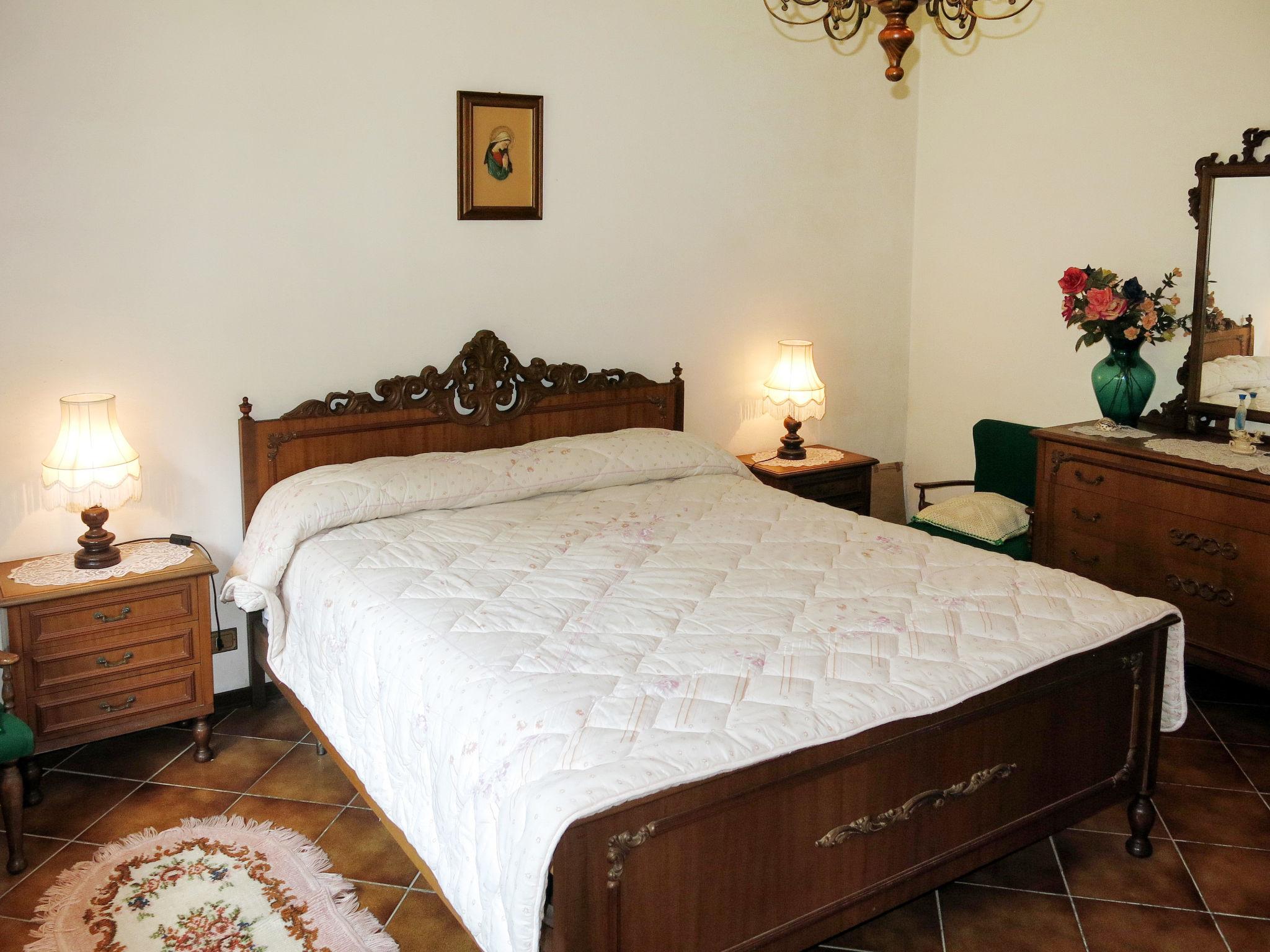 Foto 9 - Apartamento de 3 quartos em Bagni di Lucca com piscina e jardim