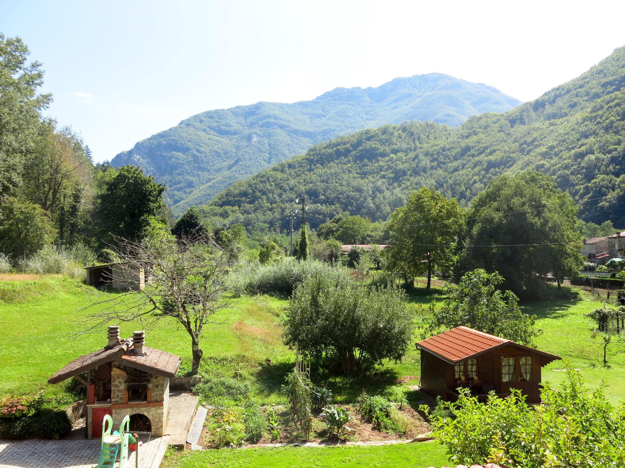 Foto 17 - Appartamento con 3 camere da letto a Bagni di Lucca con piscina e giardino