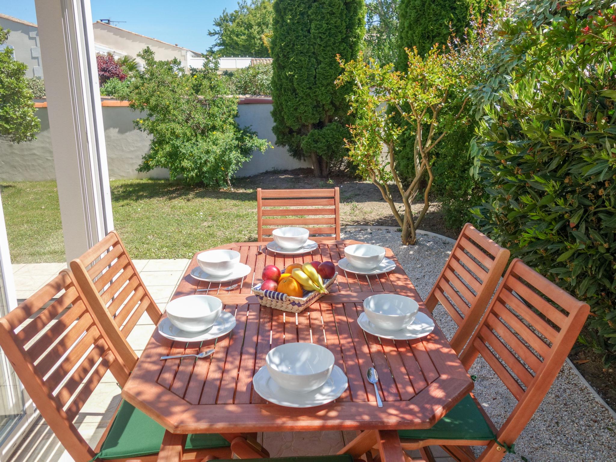 Foto 2 - Casa de 3 quartos em Vaux-sur-Mer com jardim e terraço