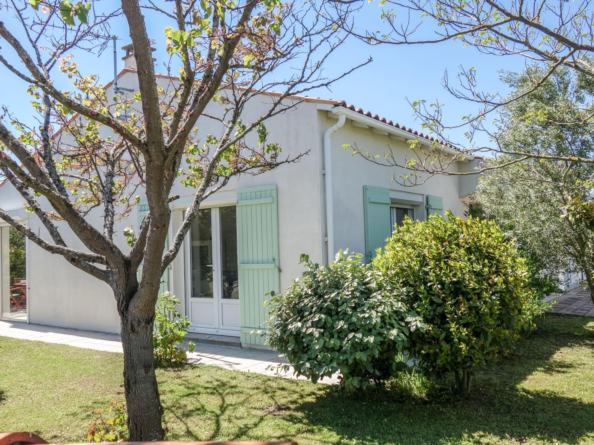 Foto 23 - Casa con 3 camere da letto a Vaux-sur-Mer con terrazza e vista mare