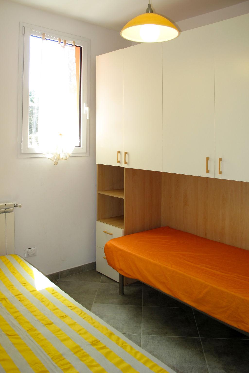 Foto 19 - Apartment mit 2 Schlafzimmern in Imperia mit garten und blick aufs meer