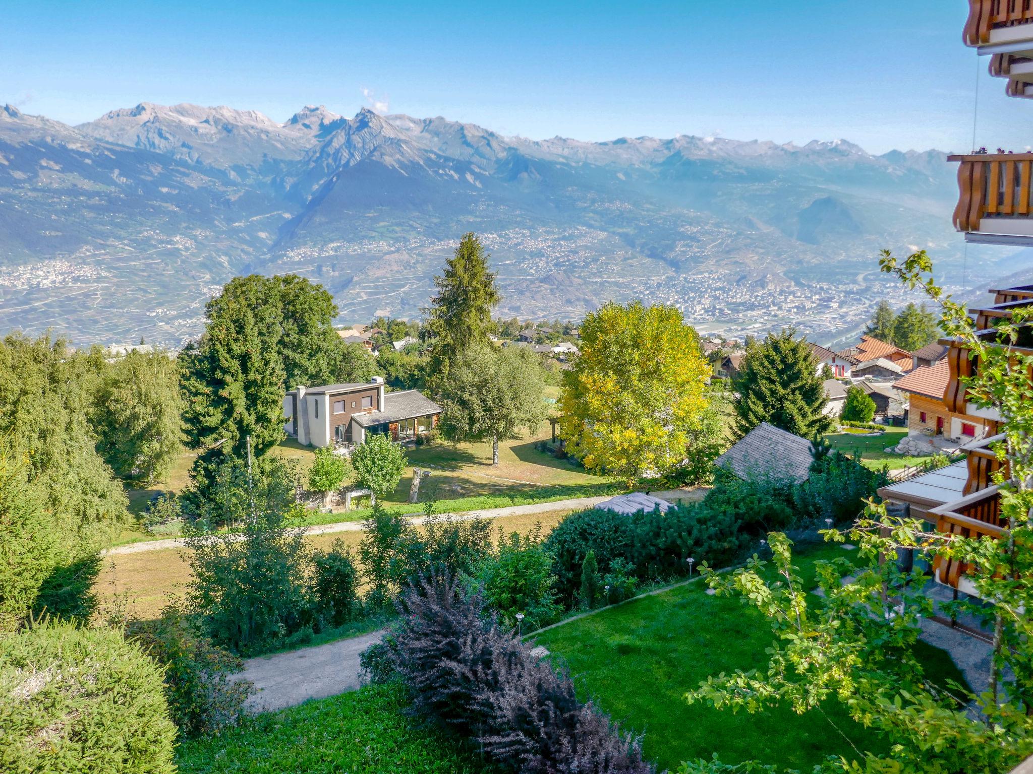 Photo 3 - 3 bedroom Apartment in Nendaz with mountain view