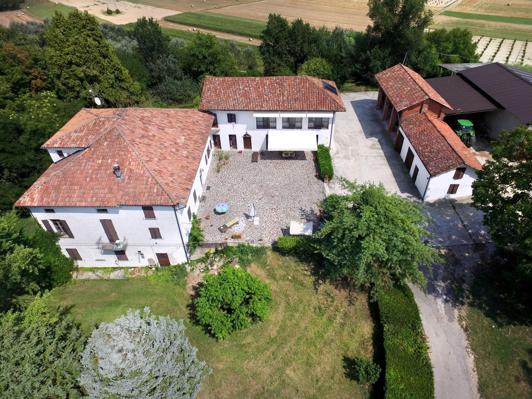 Foto 27 - Casa de 2 quartos em Azzano d'Asti com piscina e jardim